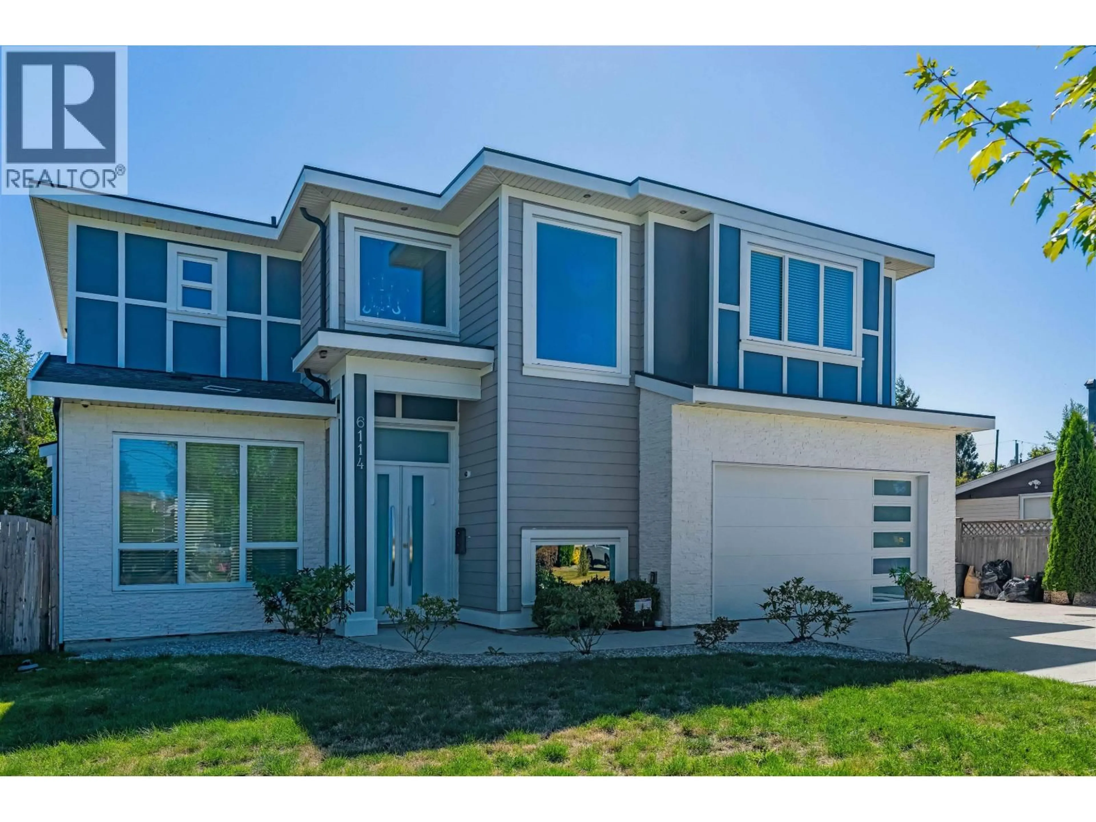 Home with vinyl exterior material, street for 6114 49B AVENUE, Delta British Columbia V4K1Z8