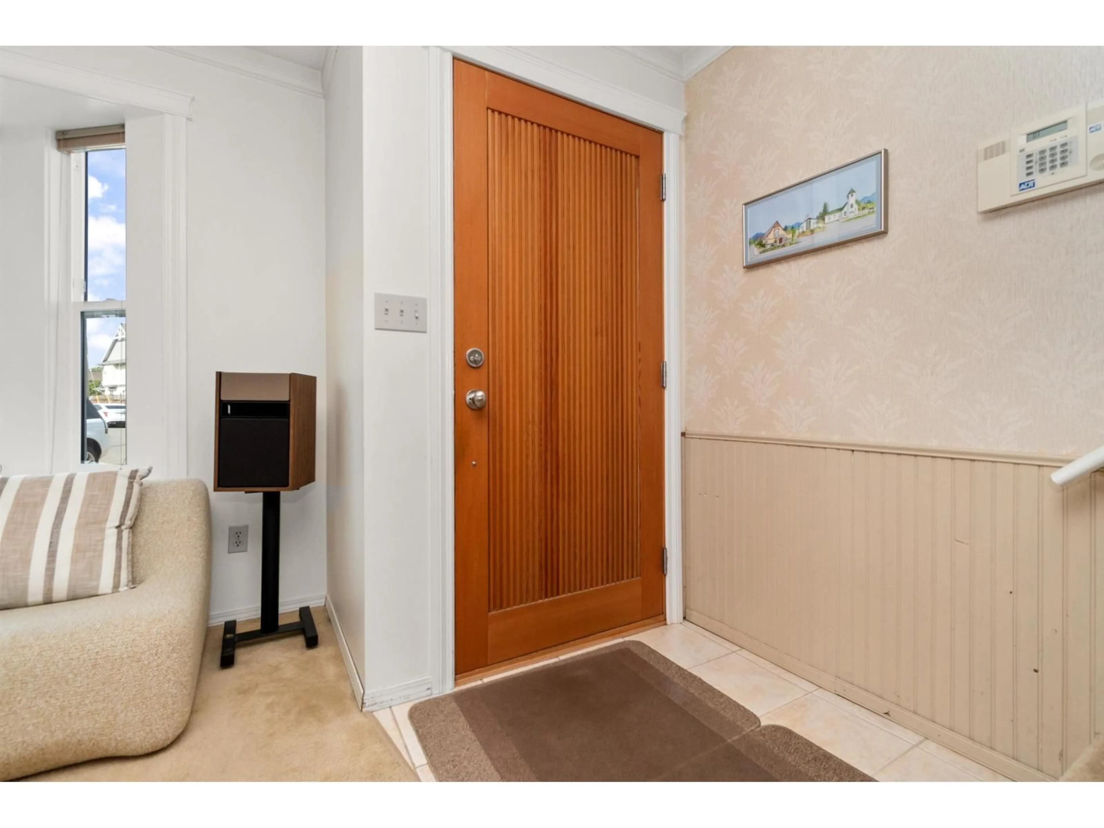 Indoor foyer for 9525 NORTHVIEW STREET, Chilliwack British Columbia V2P7G8