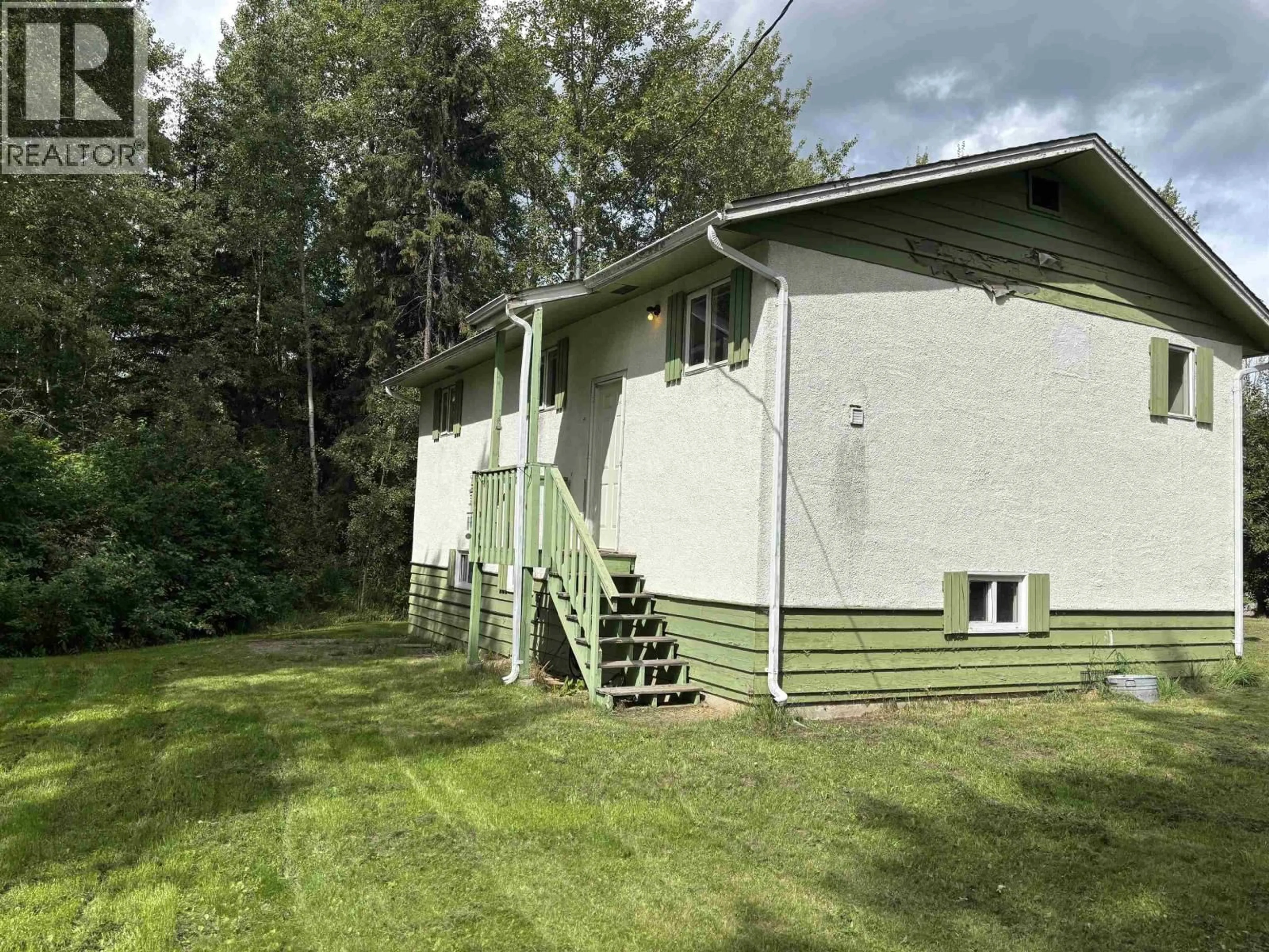 A pic from outside/outdoor area/front of a property/back of a property/a pic from drone, unknown for 1617 ARBUTUS ROAD, Quesnel British Columbia V2J4N1