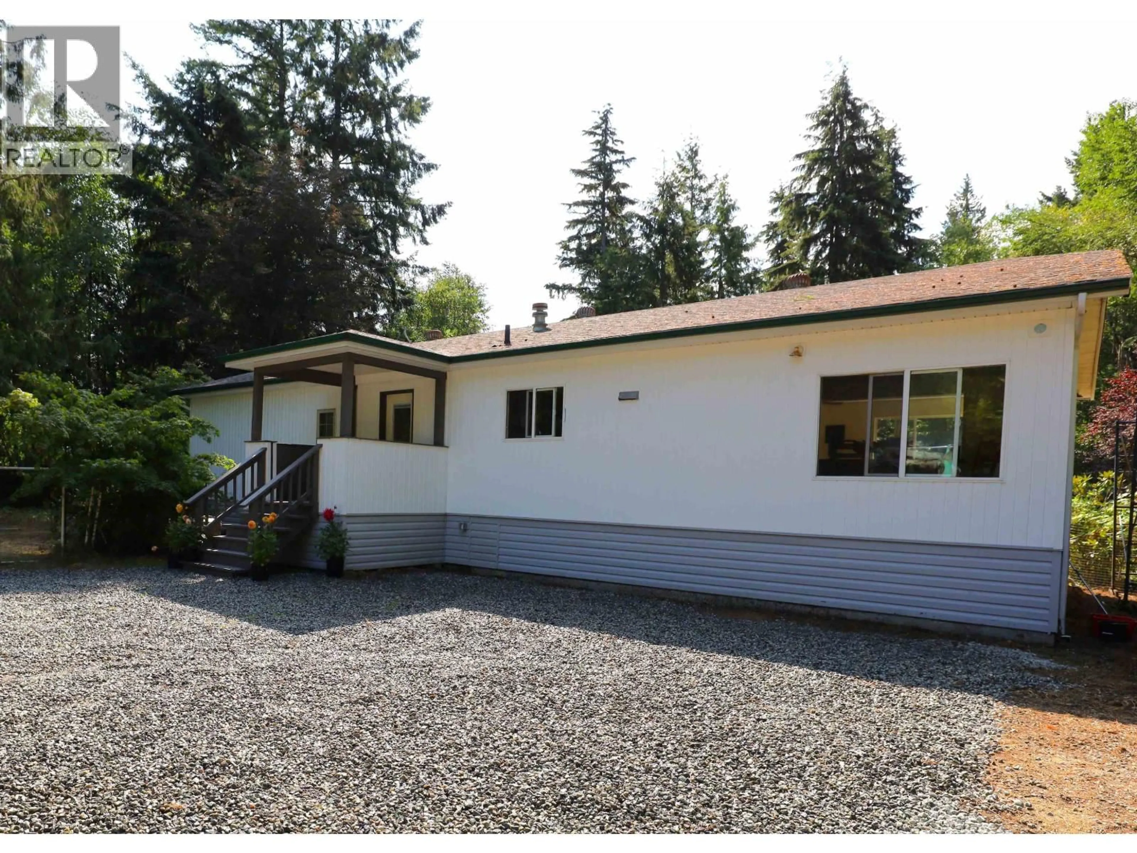 Home with vinyl exterior material, unknown for 1161 ROSAMUND ROAD, Gibsons British Columbia V0N1V3