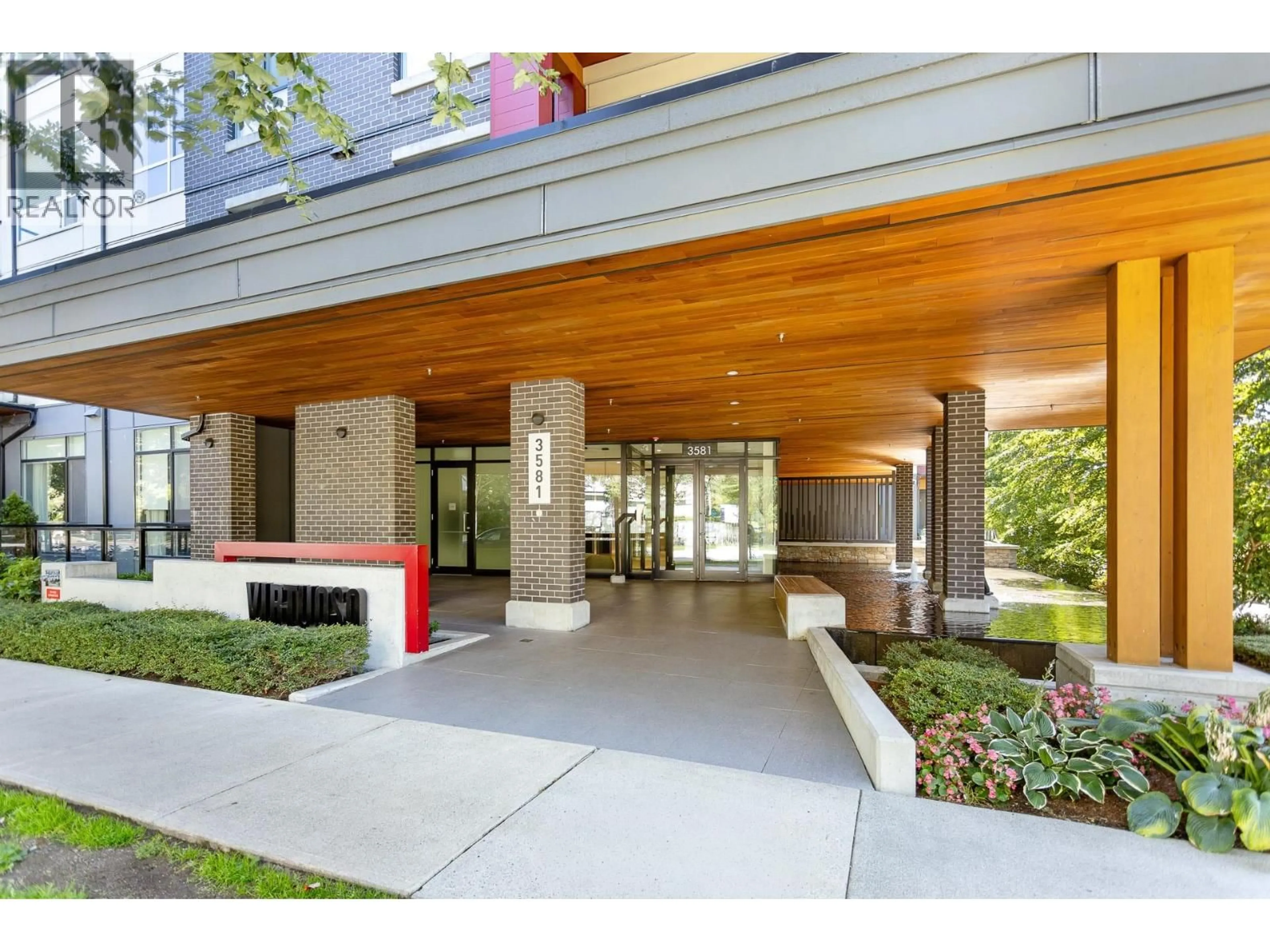 Indoor foyer for 402 - 3581 ROSS DRIVE, Vancouver British Columbia V6S0K5
