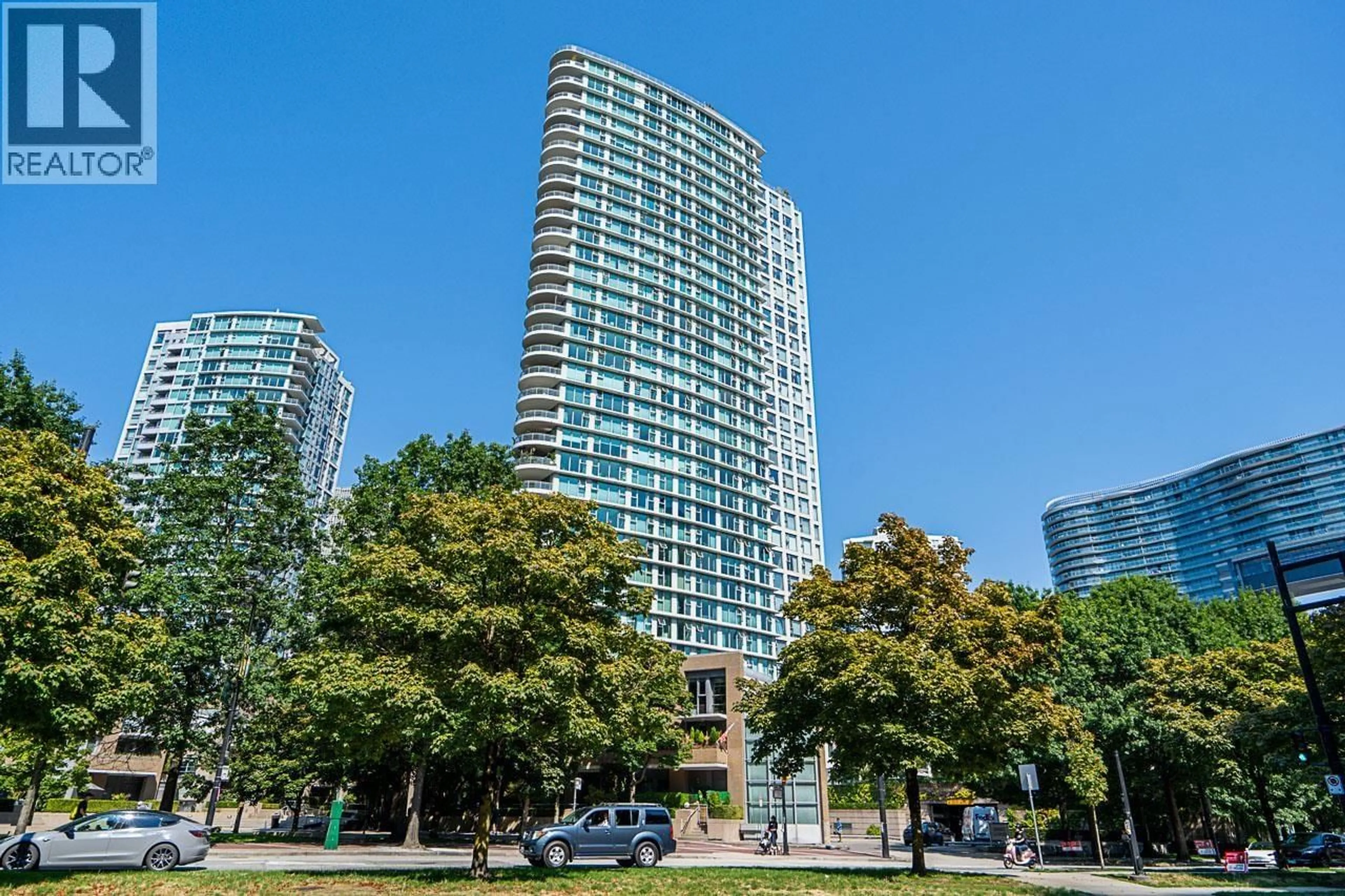 Patio, city buildings view from balcony for 3105 - 1009 EXPO BOULEVARD, Vancouver British Columbia V6Z2V9
