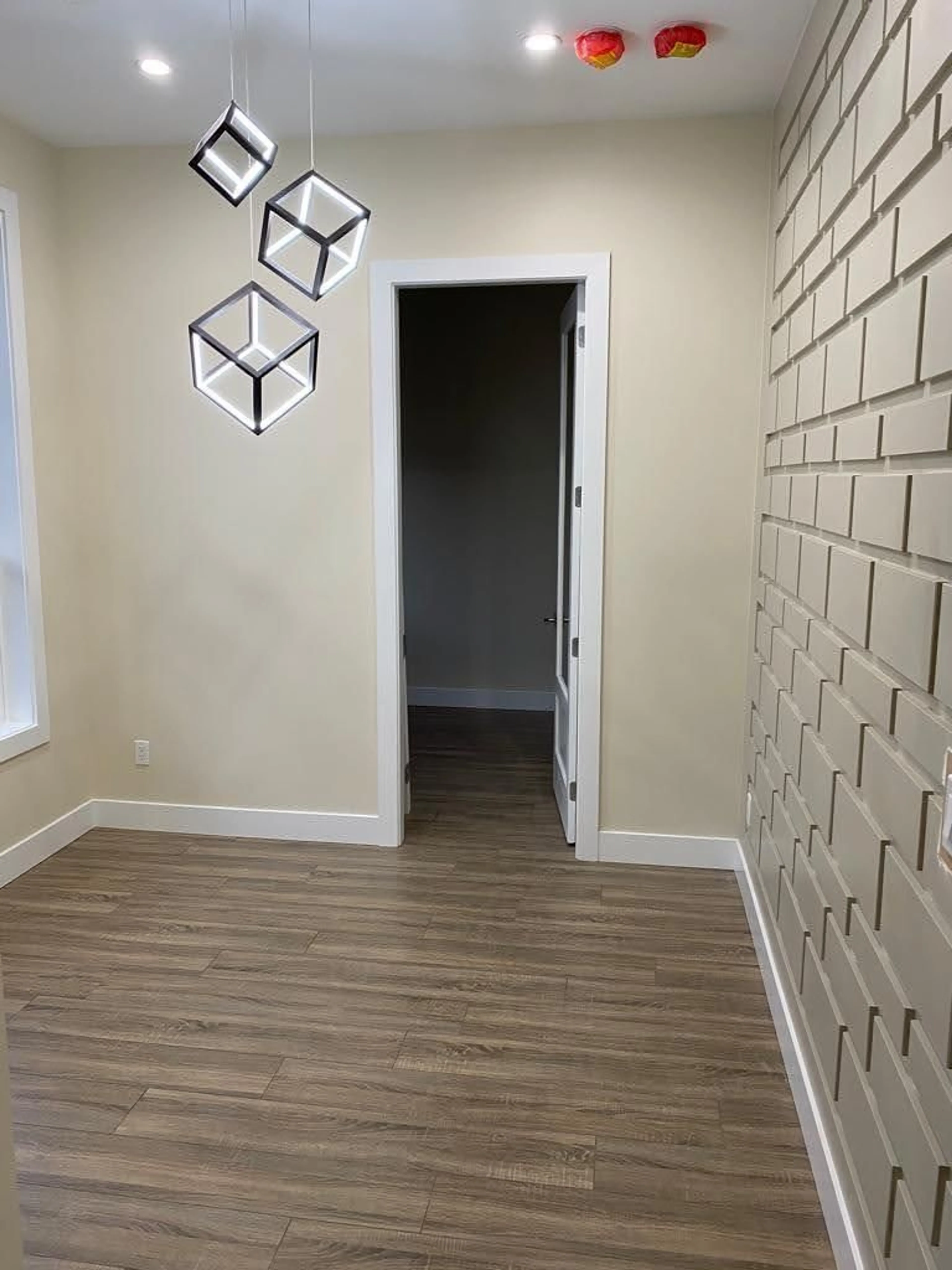 Indoor entryway for 5808 140A, Surrey British Columbia V3X2S1