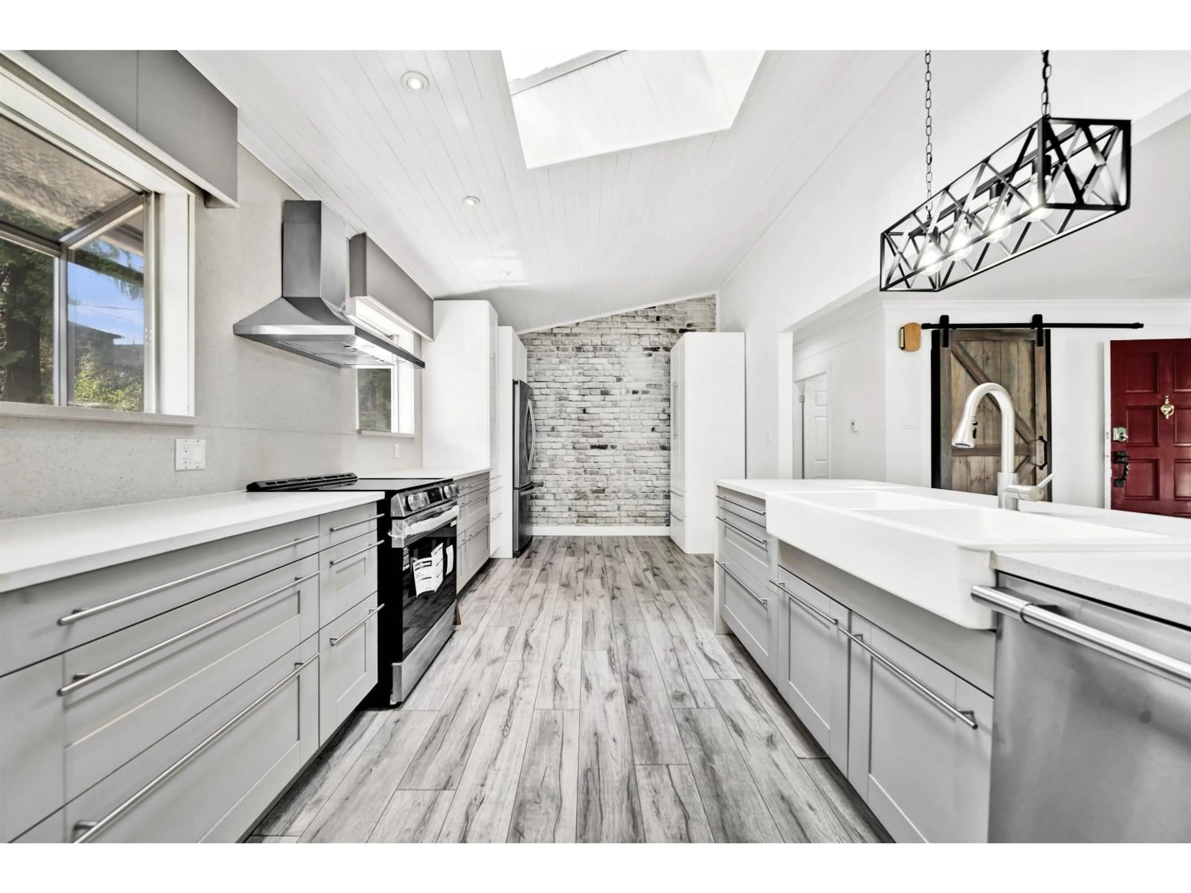 Open concept kitchen, unknown for 11149 131A, Surrey British Columbia V3T3S3