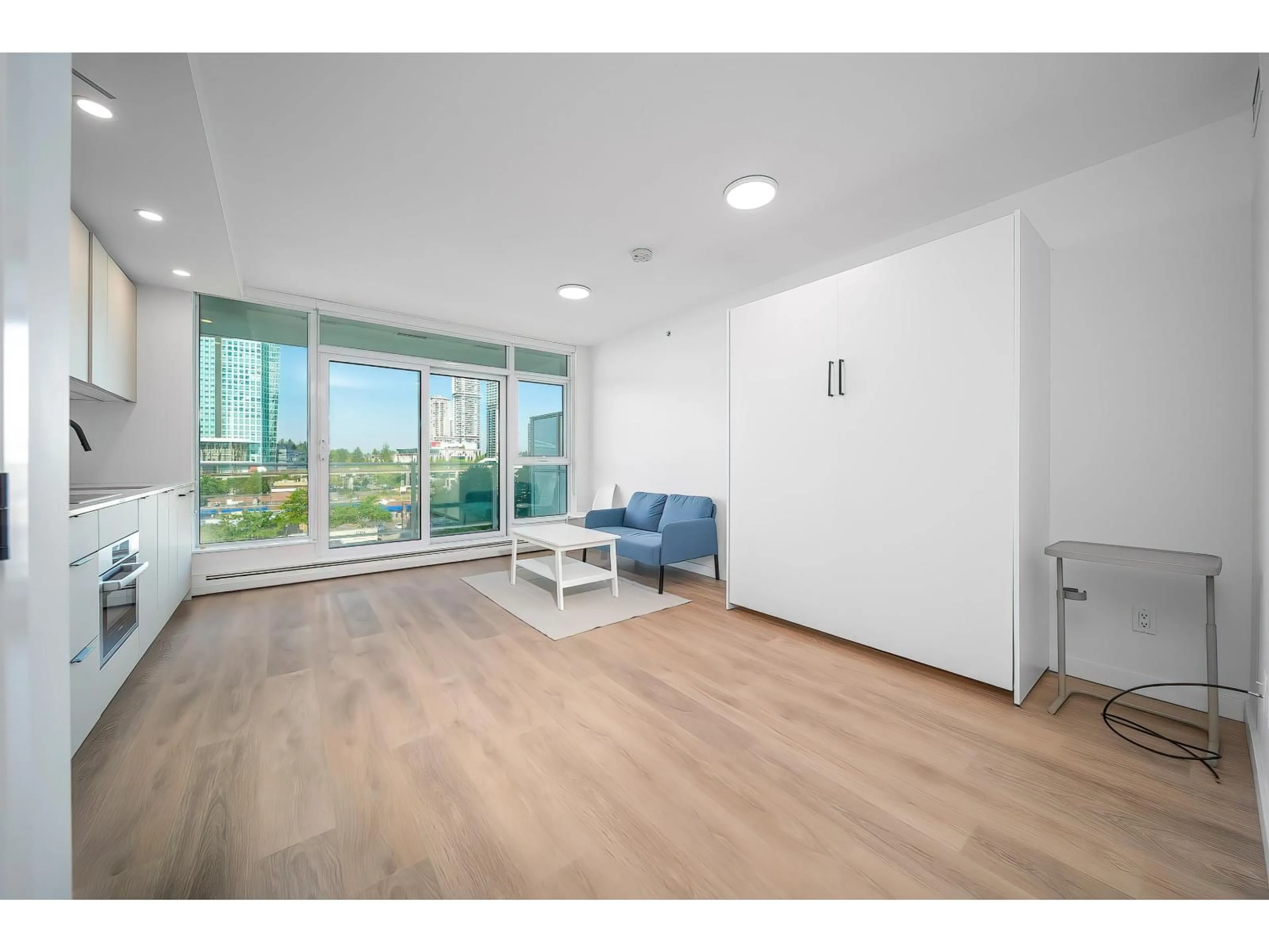 A pic of a room for 609 - 13685 102, Surrey British Columbia V3T0S2
