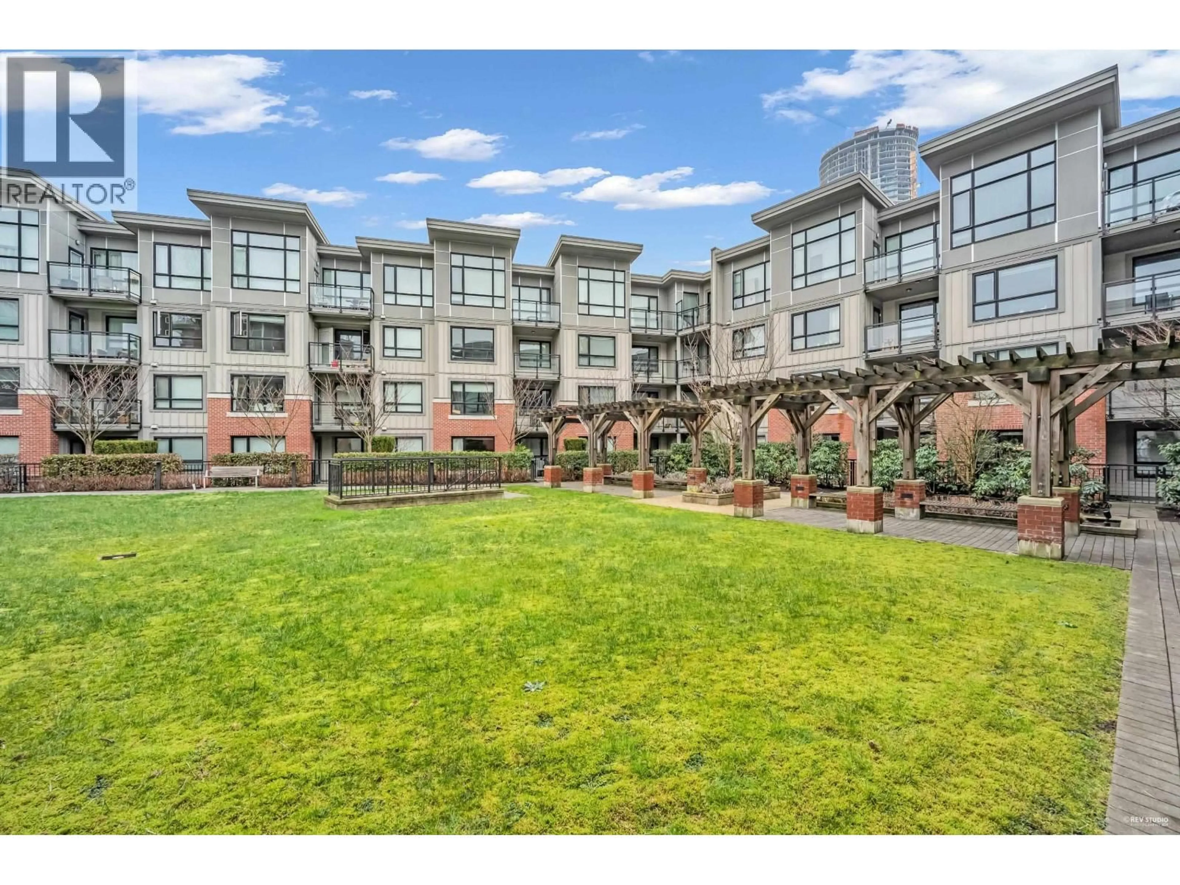 Patio, unknown for 125 - 7088 14TH AVENUE, Burnaby British Columbia V3N0E7