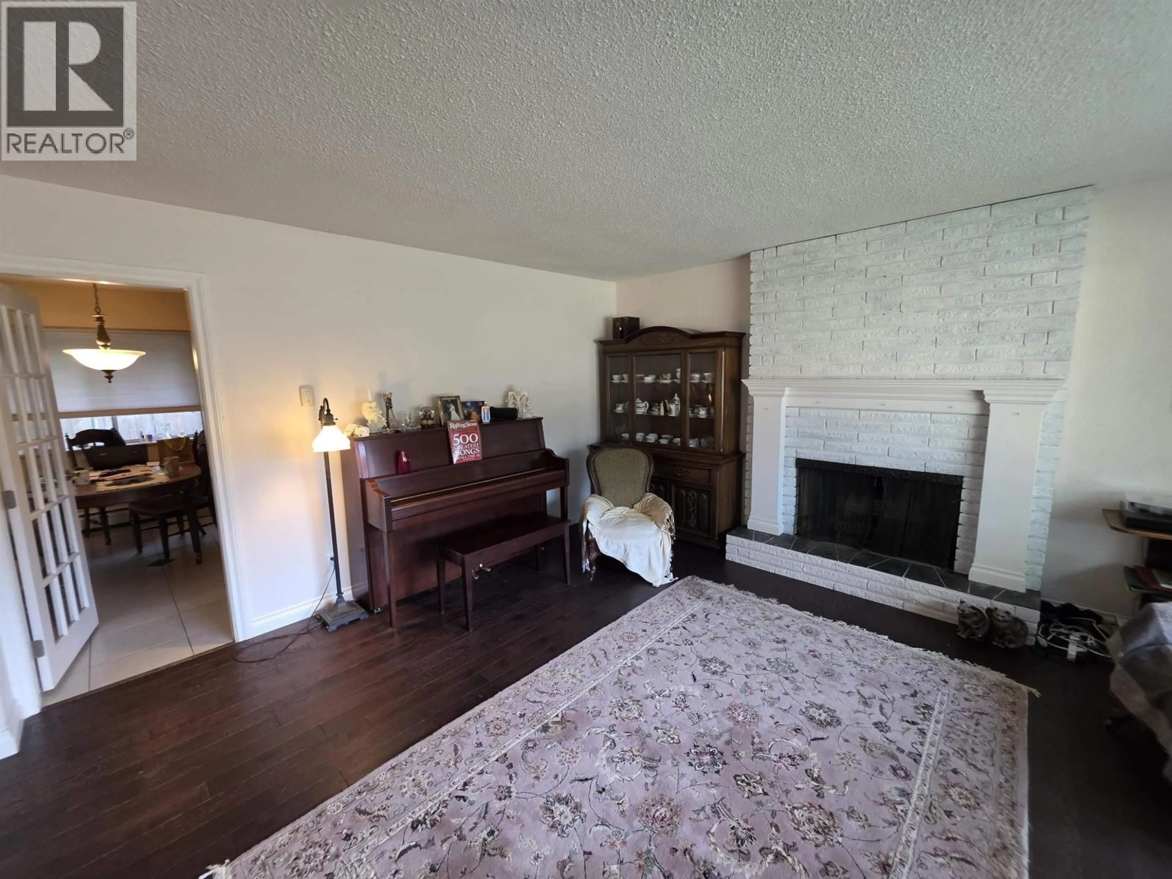 Living room with furniture, unknown for 1692 WINDERMERE PLACE, Port Coquitlam British Columbia V3B2K2