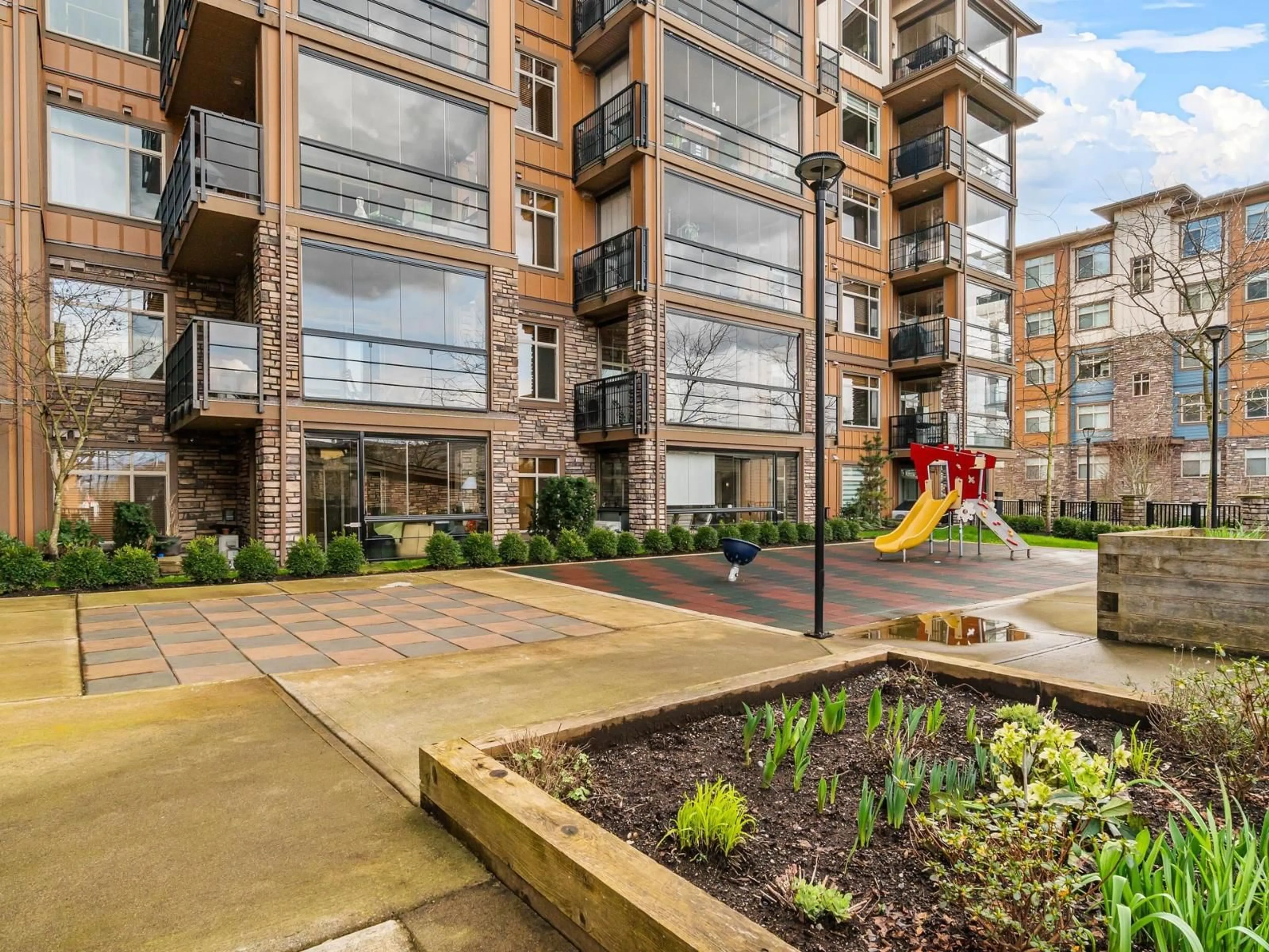 Unknown for A113 - 20716 WILLOUGHBY TOWN CENTRE, Langley British Columbia V2Y3J7