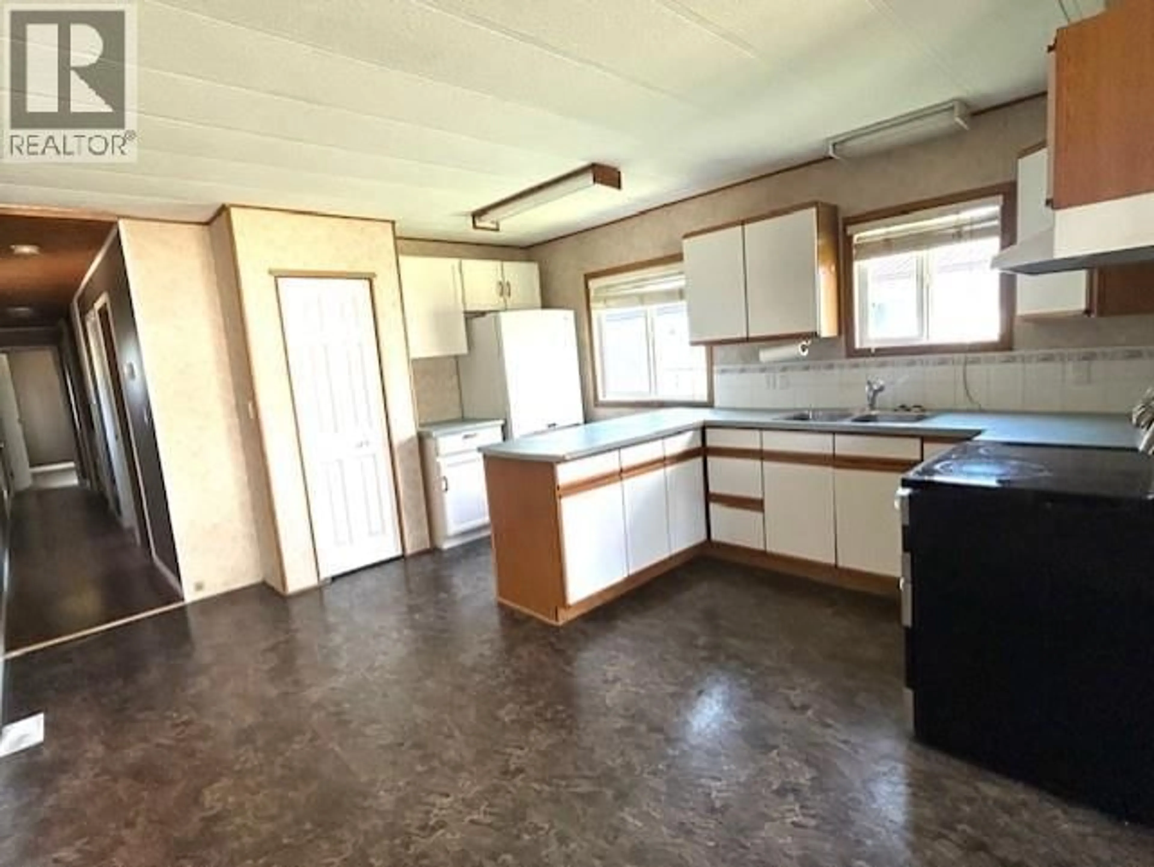 Standard kitchen, unknown for 3903 POPLAR AVENUE, Fort Nelson British Columbia V0C1R0