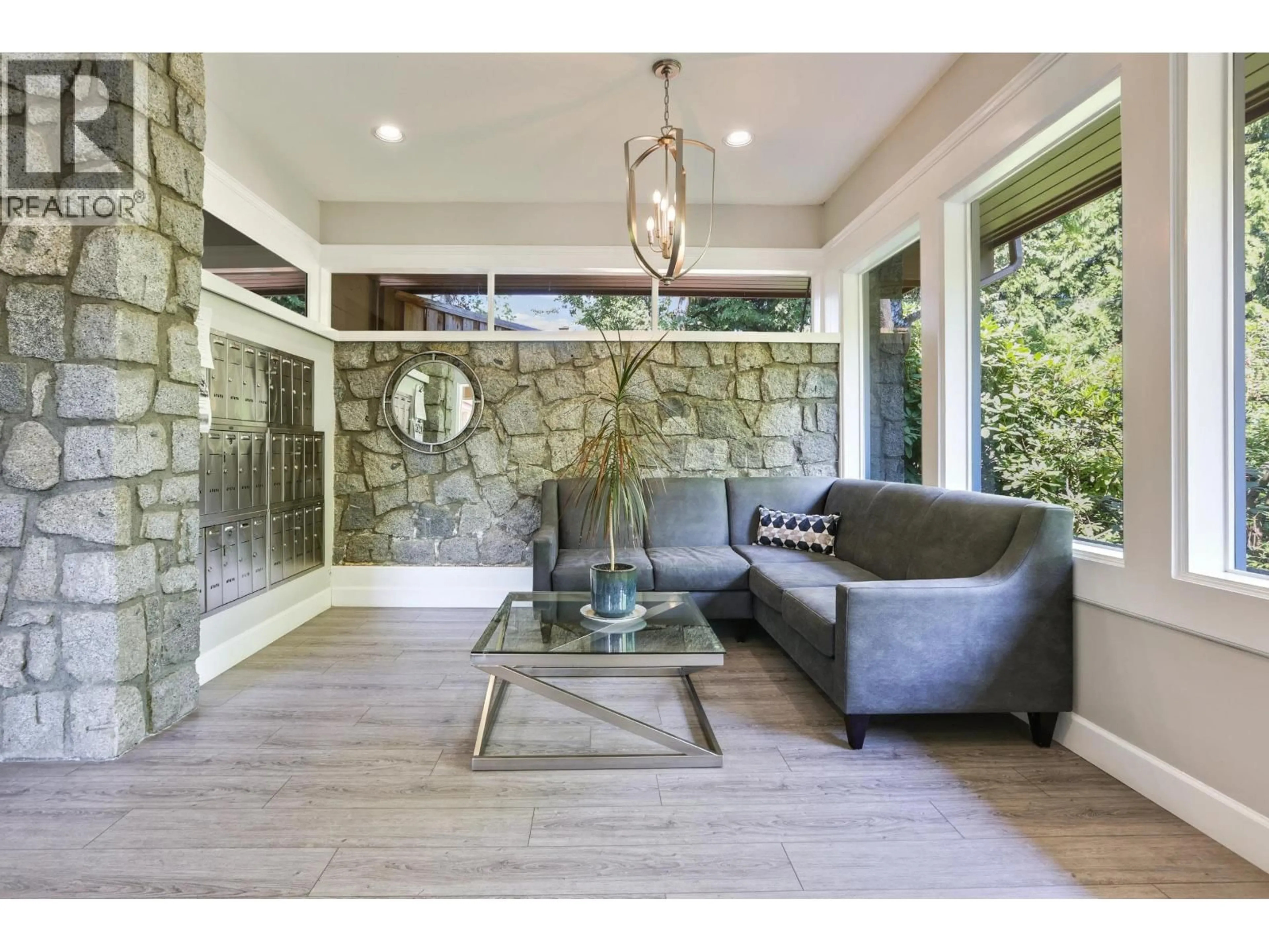 Unknown for 3 - 3980 CANADA WAY, Burnaby British Columbia V5G1G7