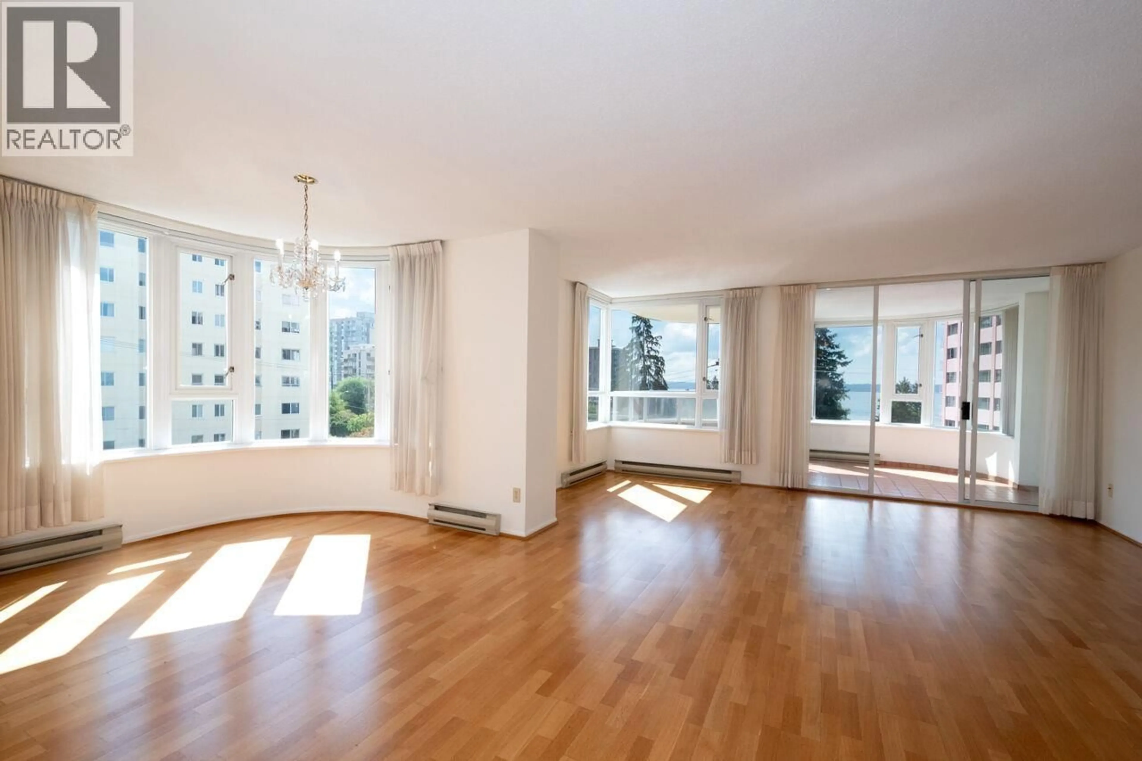 A pic of a room for 501 - 2203 BELLEVUE AVENUE, West Vancouver British Columbia V7V4V7