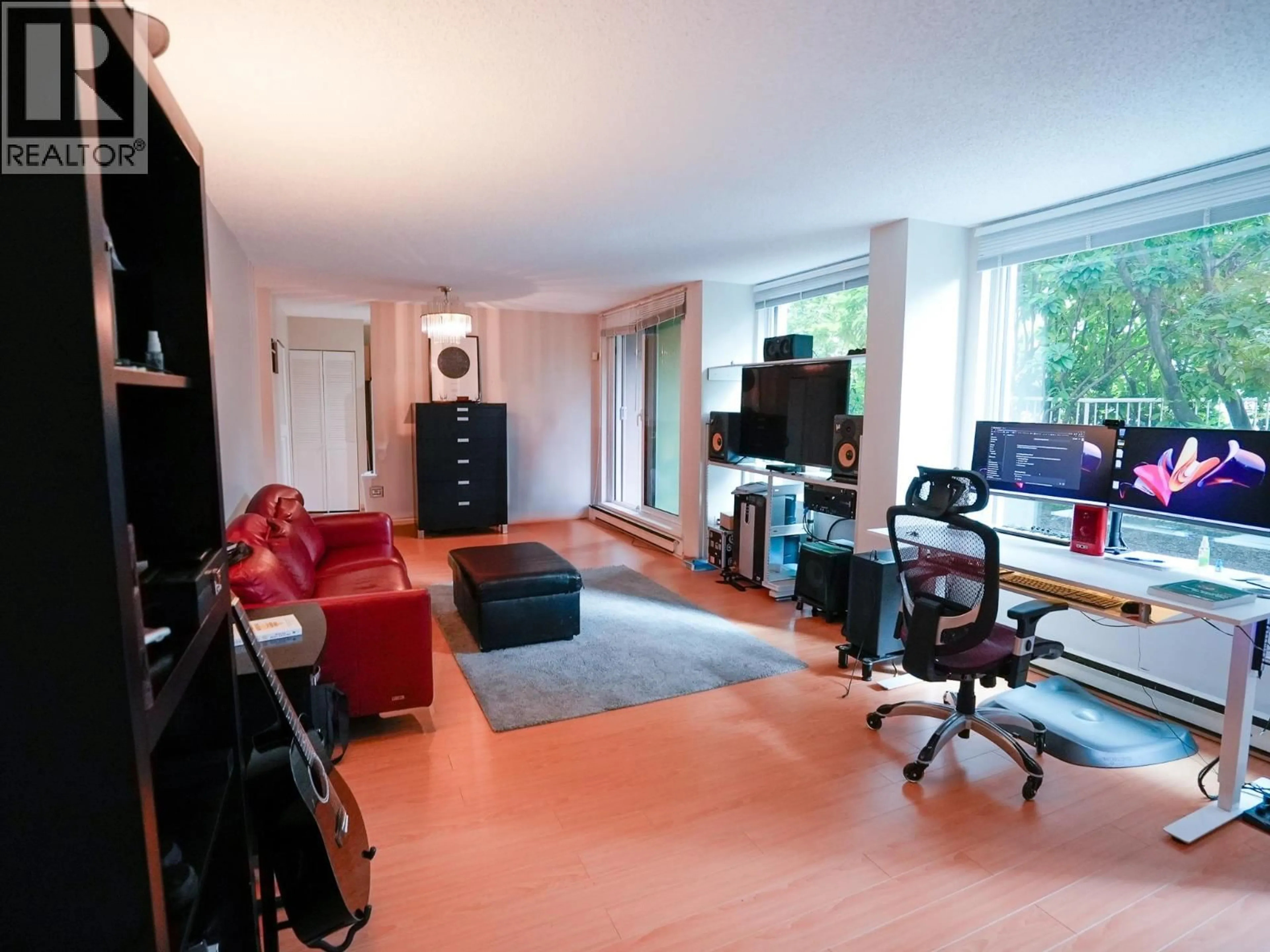 A pic of a room for 101 - 1845 ROBSON STREET, Vancouver British Columbia V6G1E4