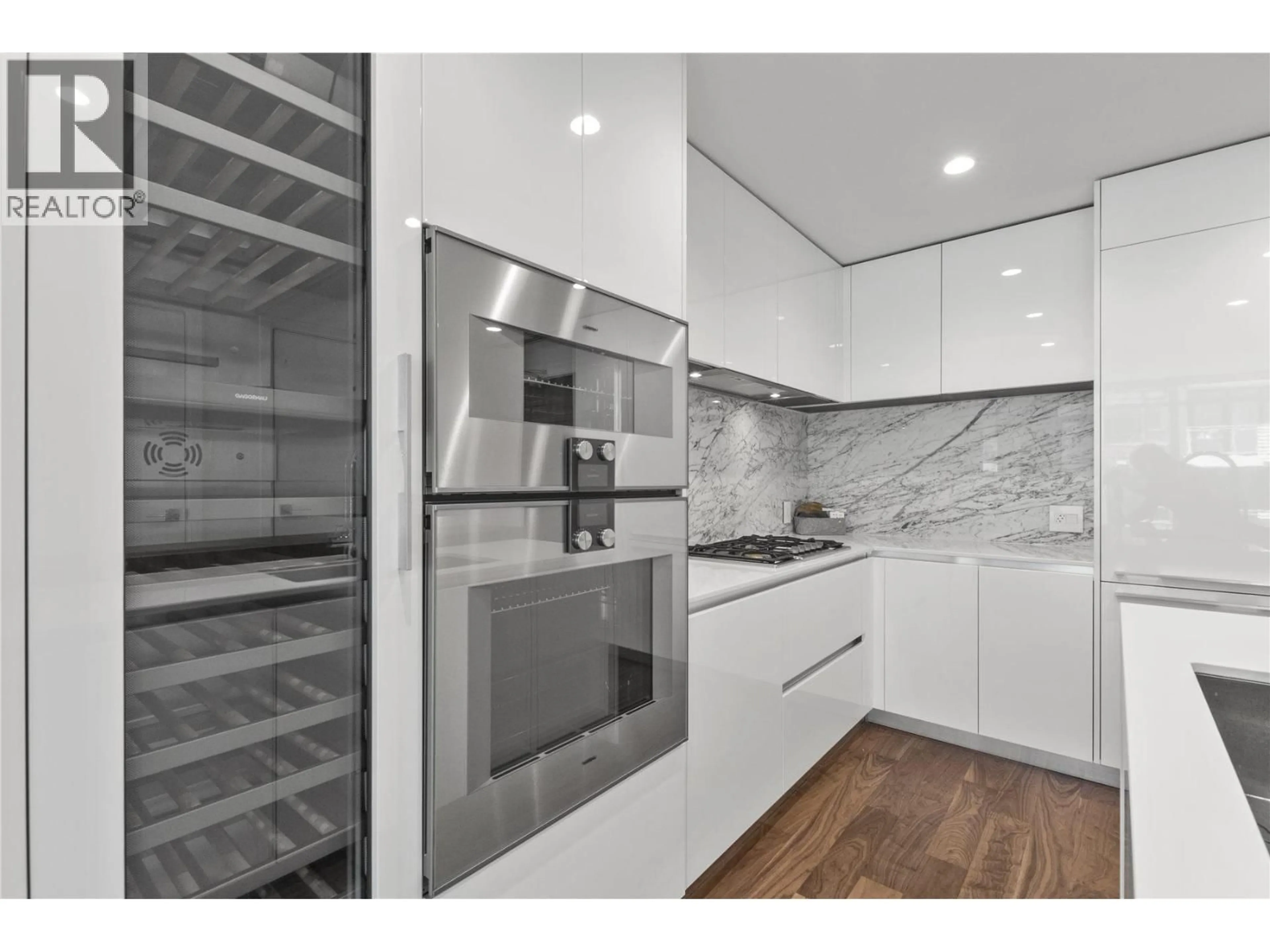 Contemporary kitchen, ceramic/tile floor for 301 - 389 59TH AVENUE, Vancouver British Columbia V5X0J4