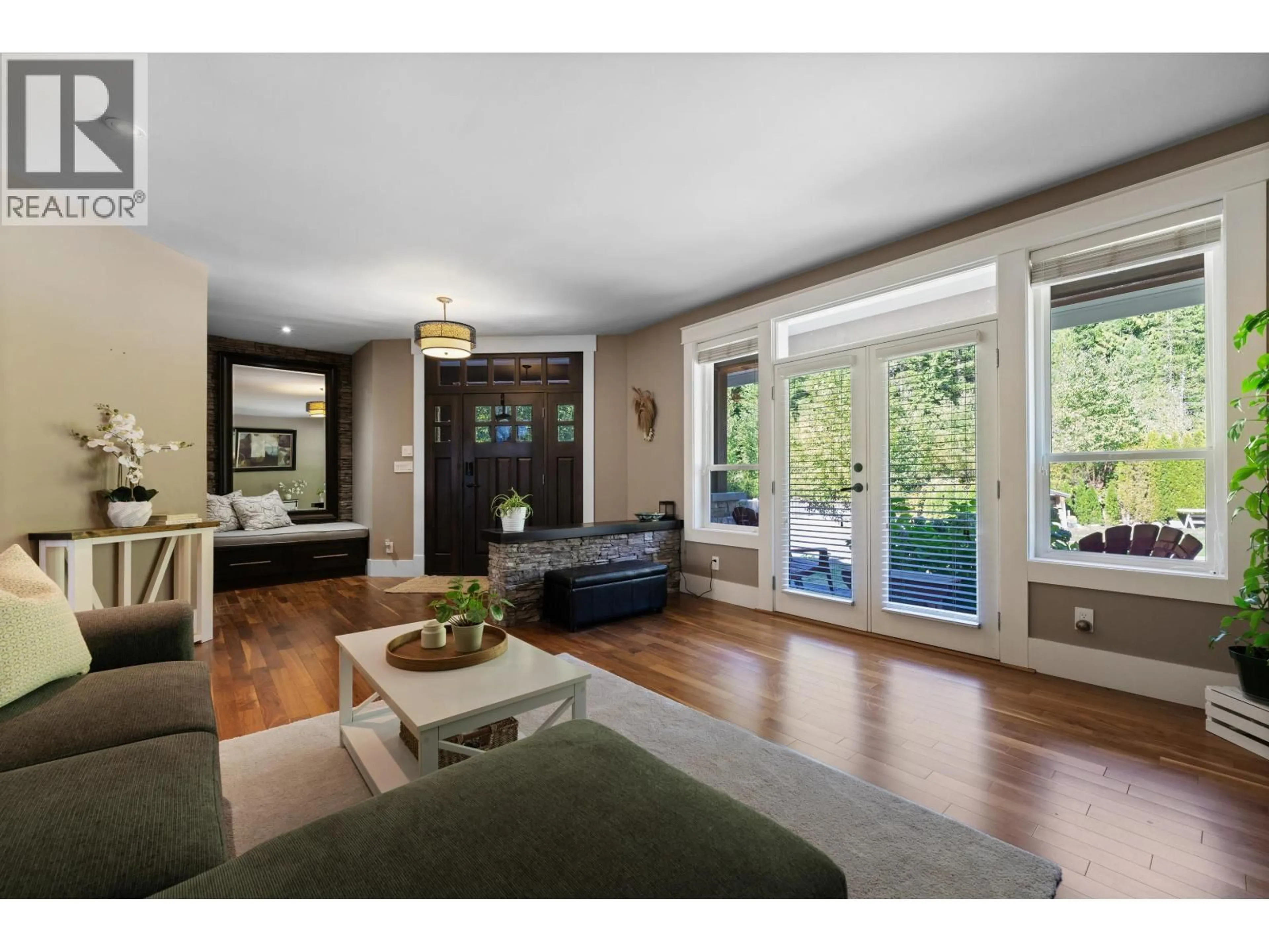 Living room with furniture, unknown for 4 - 1355 DEPOT ROAD, Squamish British Columbia V0N1H0