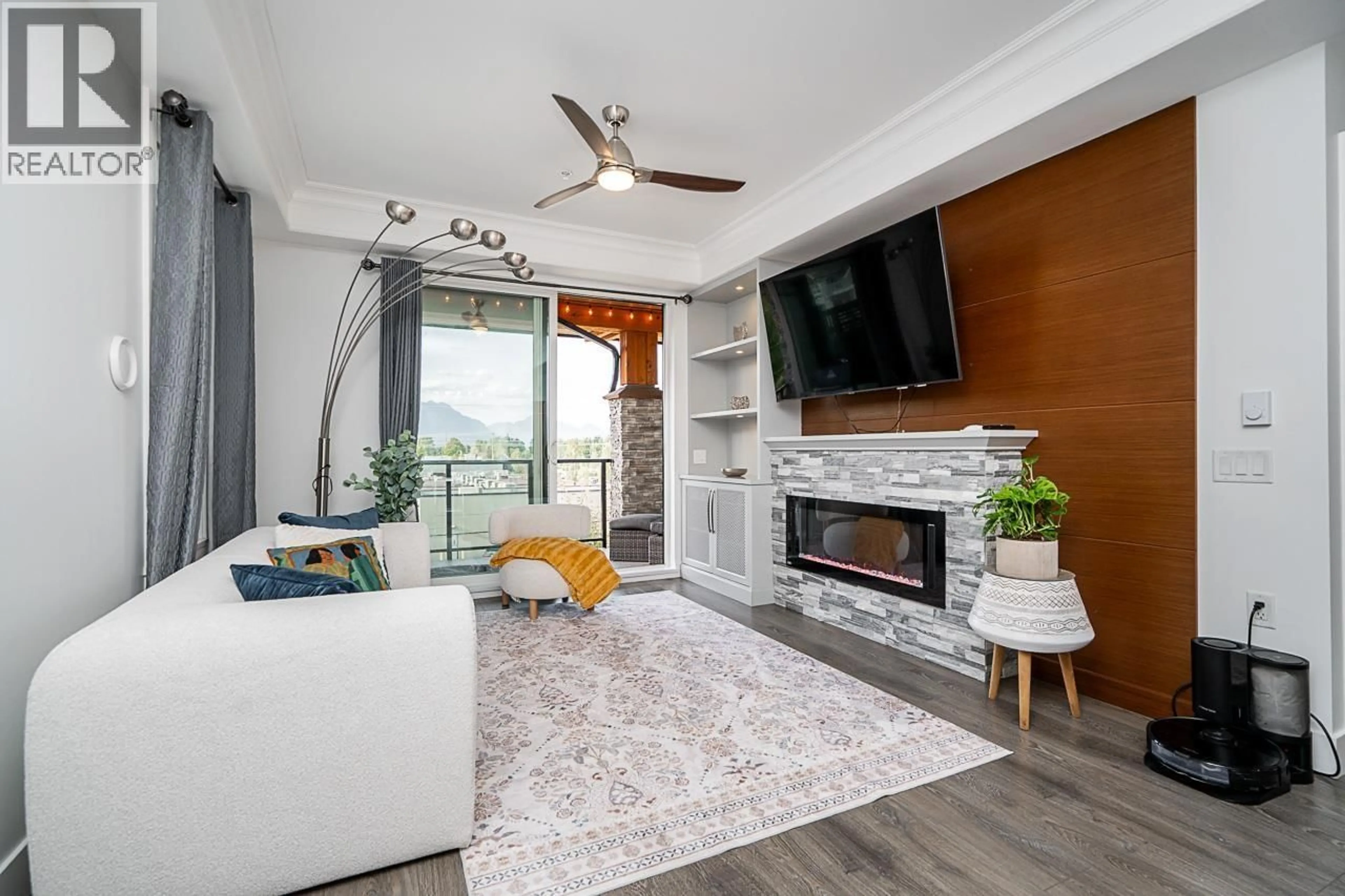 Living room with furniture, unknown for 319 - 12460 191 STREET, Pitt Meadows British Columbia V3Y2J2