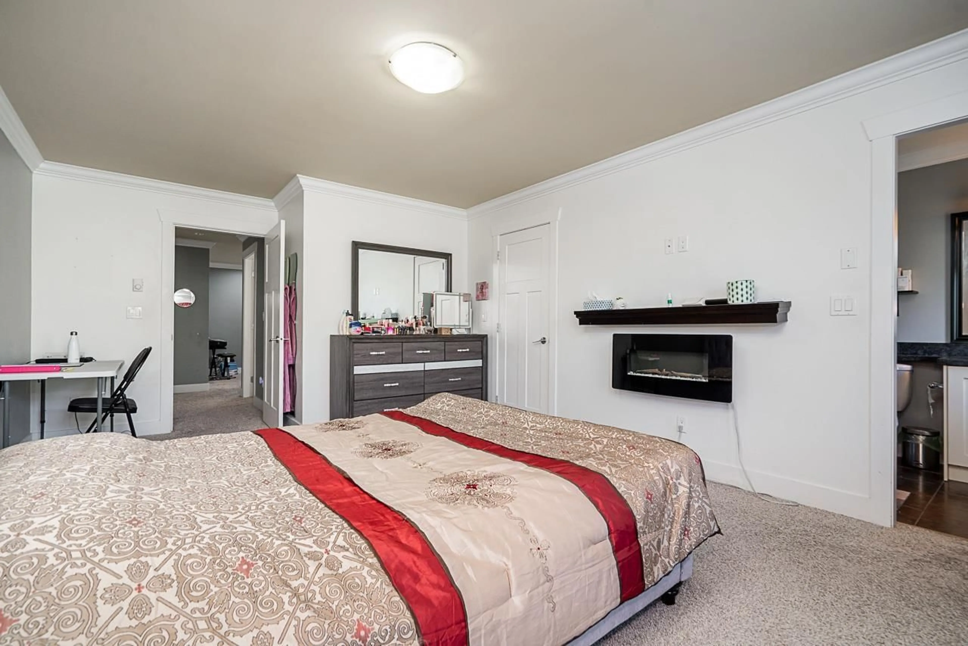 Bedroom with bed, unknown for 7243 190TH, Surrey British Columbia V4N6E6