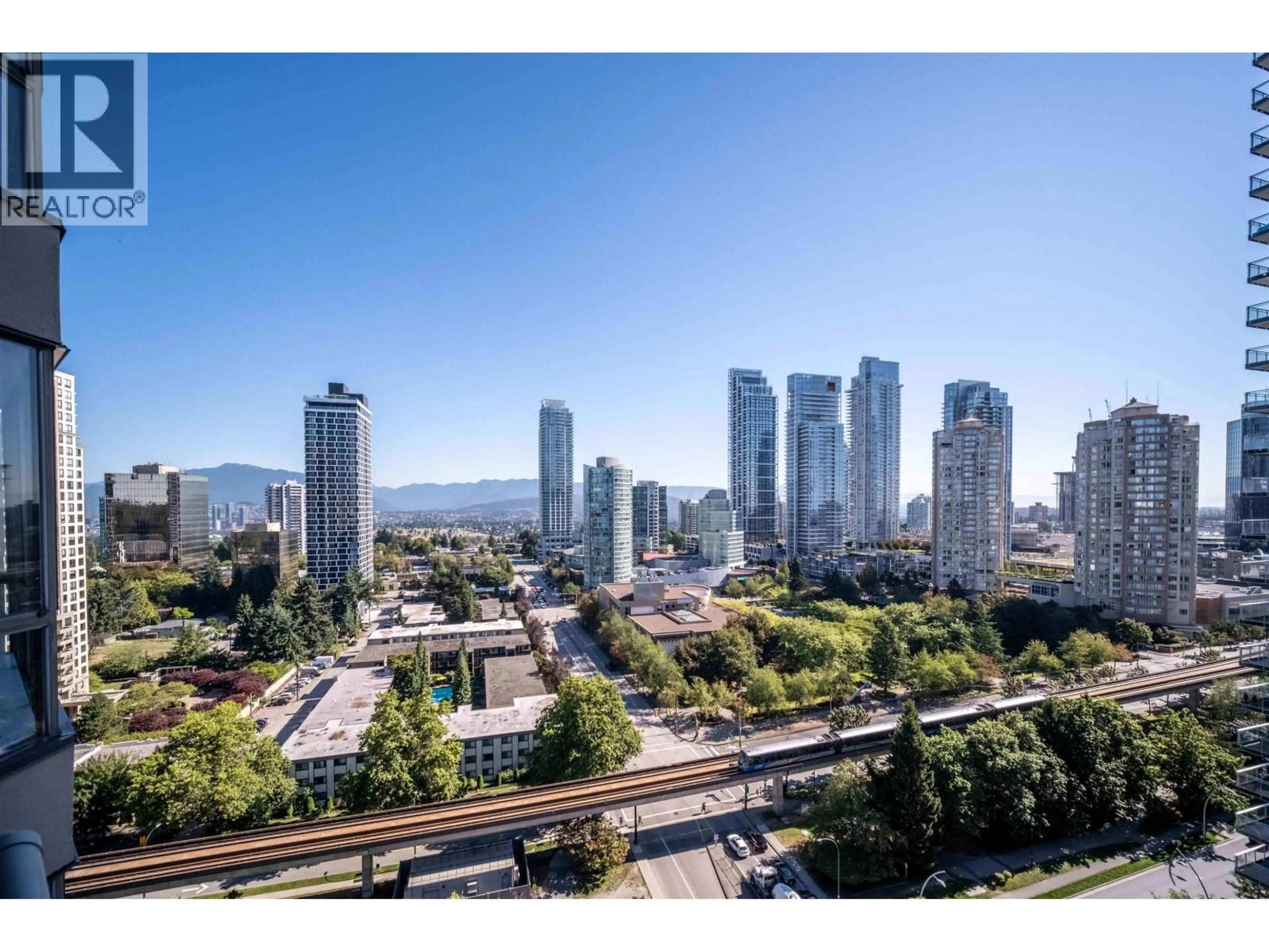 A pic from outside/outdoor area/front of a property/back of a property/a pic from drone, city buildings view from balcony for 1903 - 4350 BERESFORD STREET, Burnaby British Columbia V5H4K9