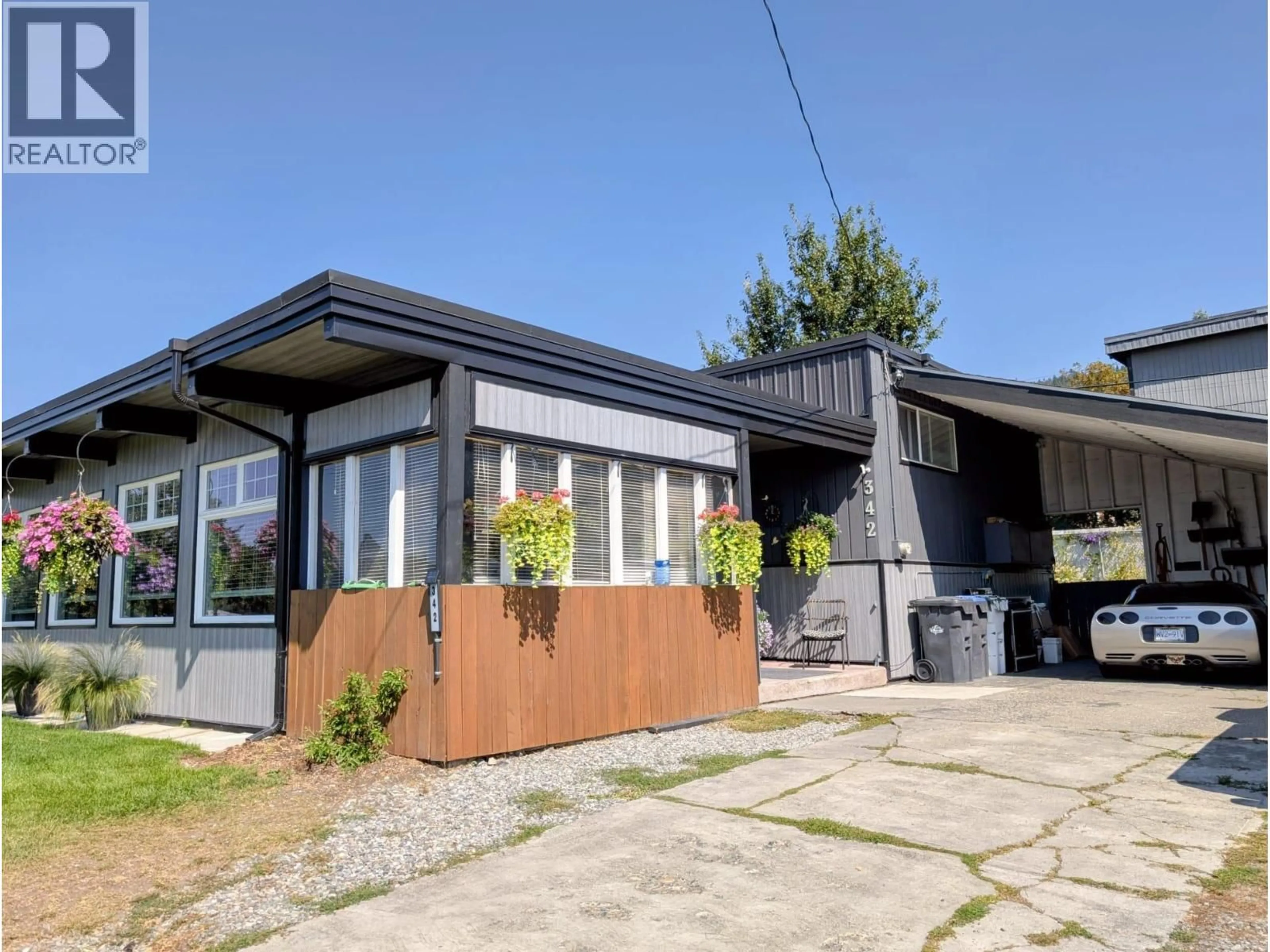 Home with vinyl exterior material, street for 342 WESTERN AVENUE, Williams Lake British Columbia V2G2H7