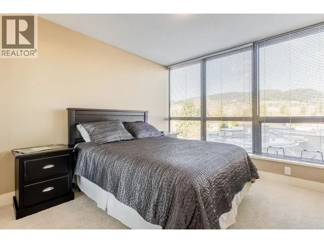 801 - 2959 GLEN DRIVE, Coquitlam 4