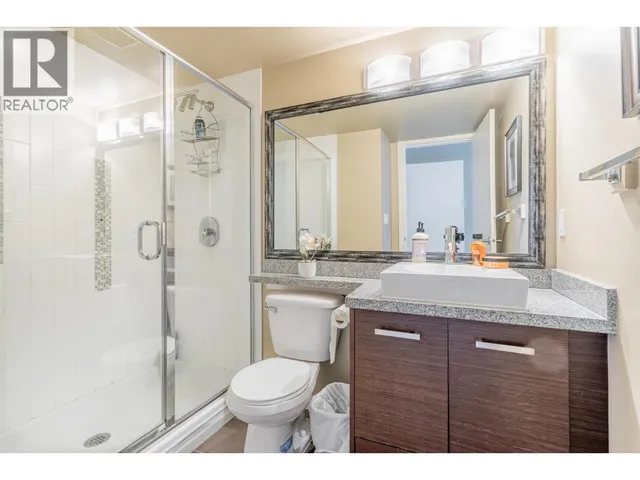 801 - 2959 GLEN DRIVE, Coquitlam 5