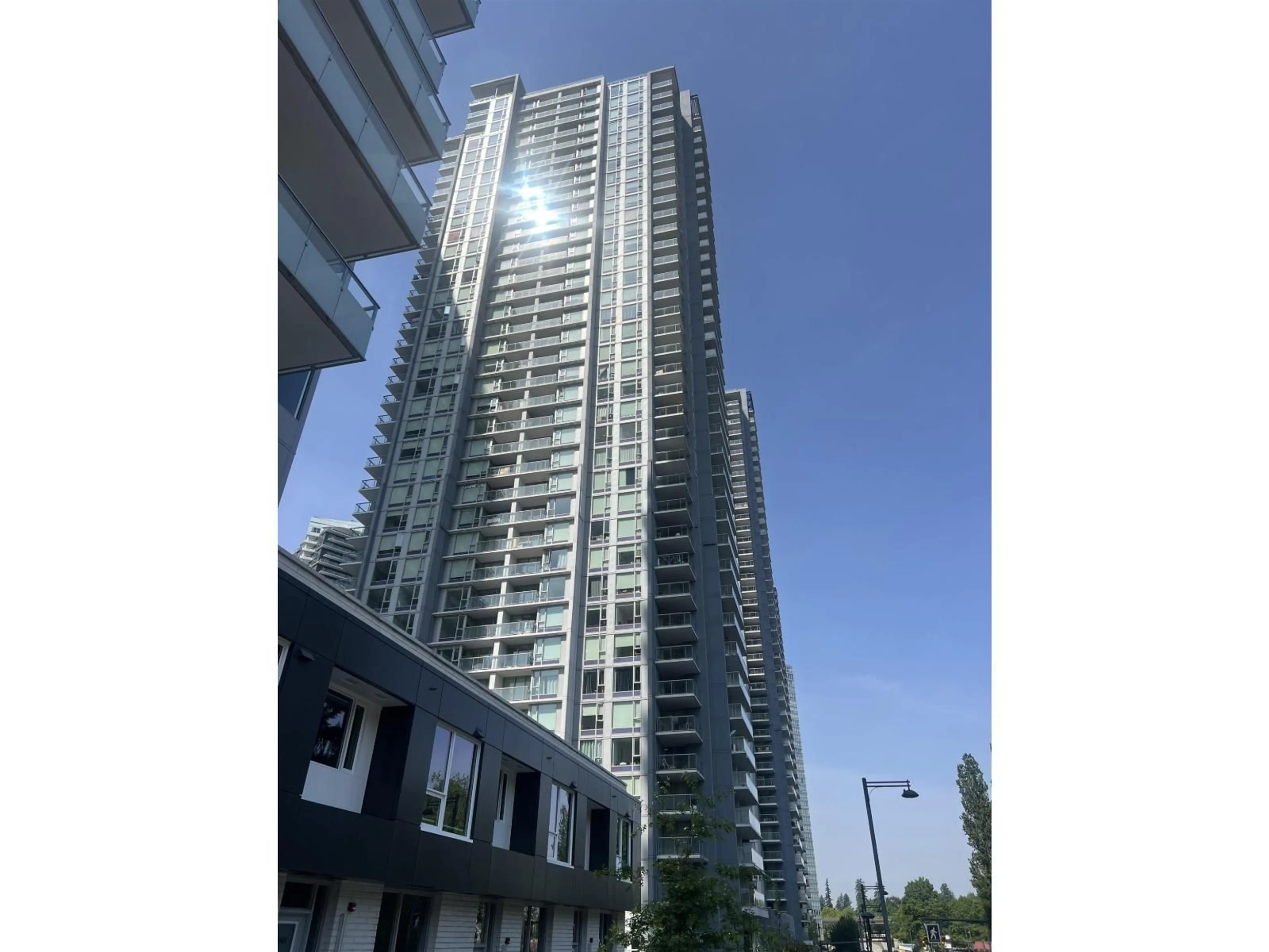 Unknown for 706 - 13778 100, Surrey British Columbia V3T0V3