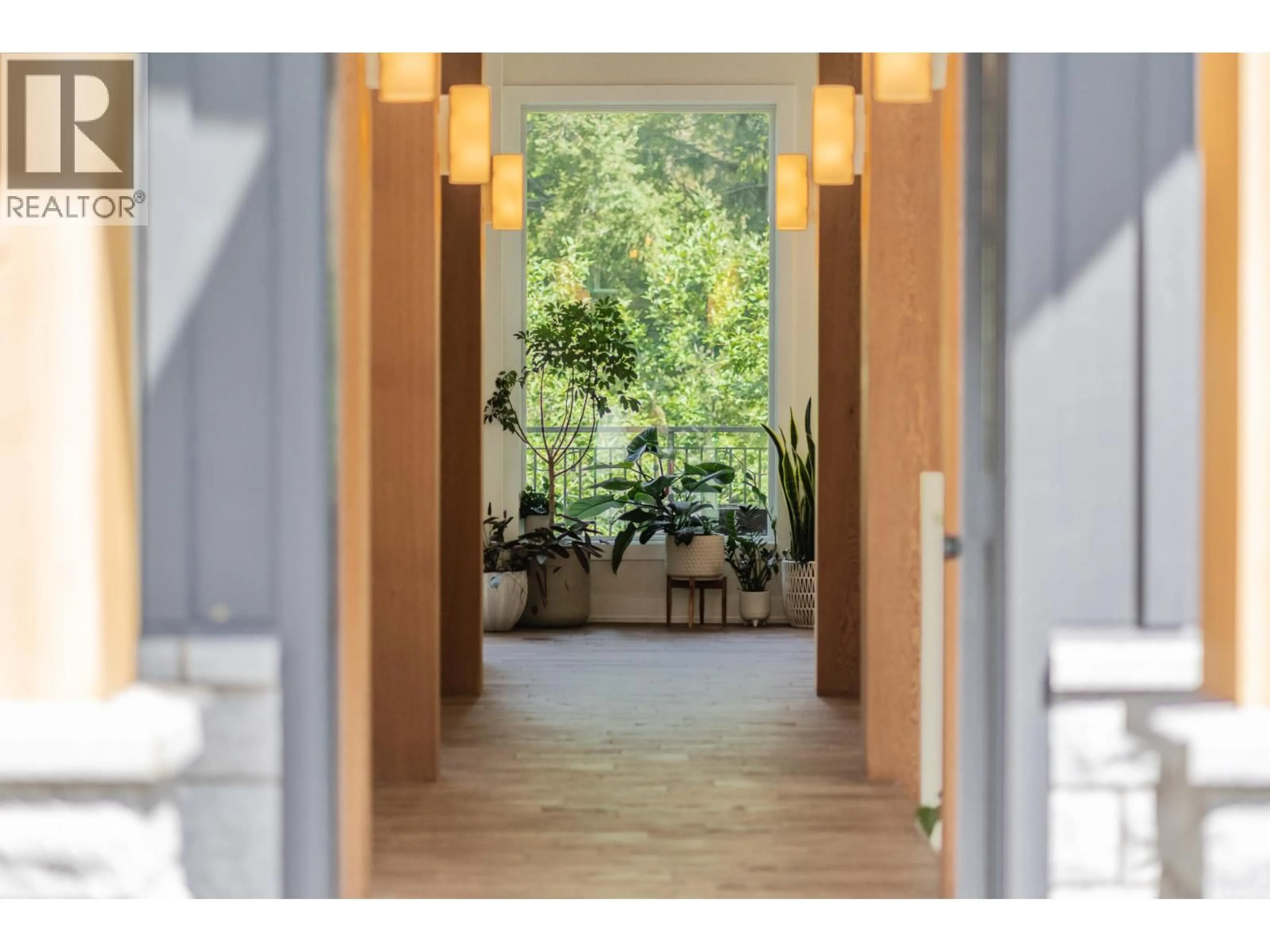 Indoor entryway for 1545 TYNEBRIDGE COURT, Whistler British Columbia V8E0A3