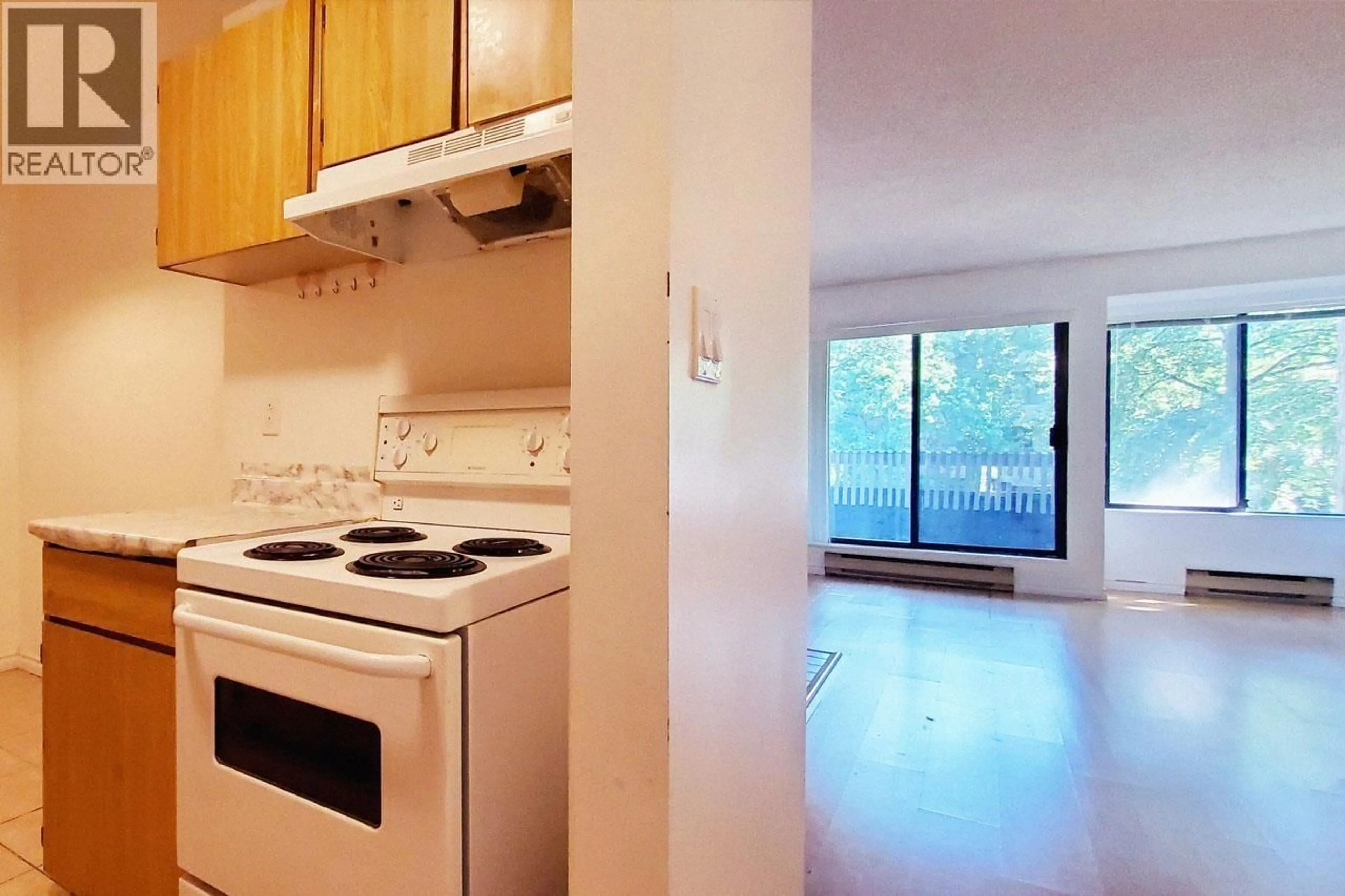 Standard kitchen, unknown for 103 - 8400 ACKROYD ROAD, Richmond British Columbia V6X3E8