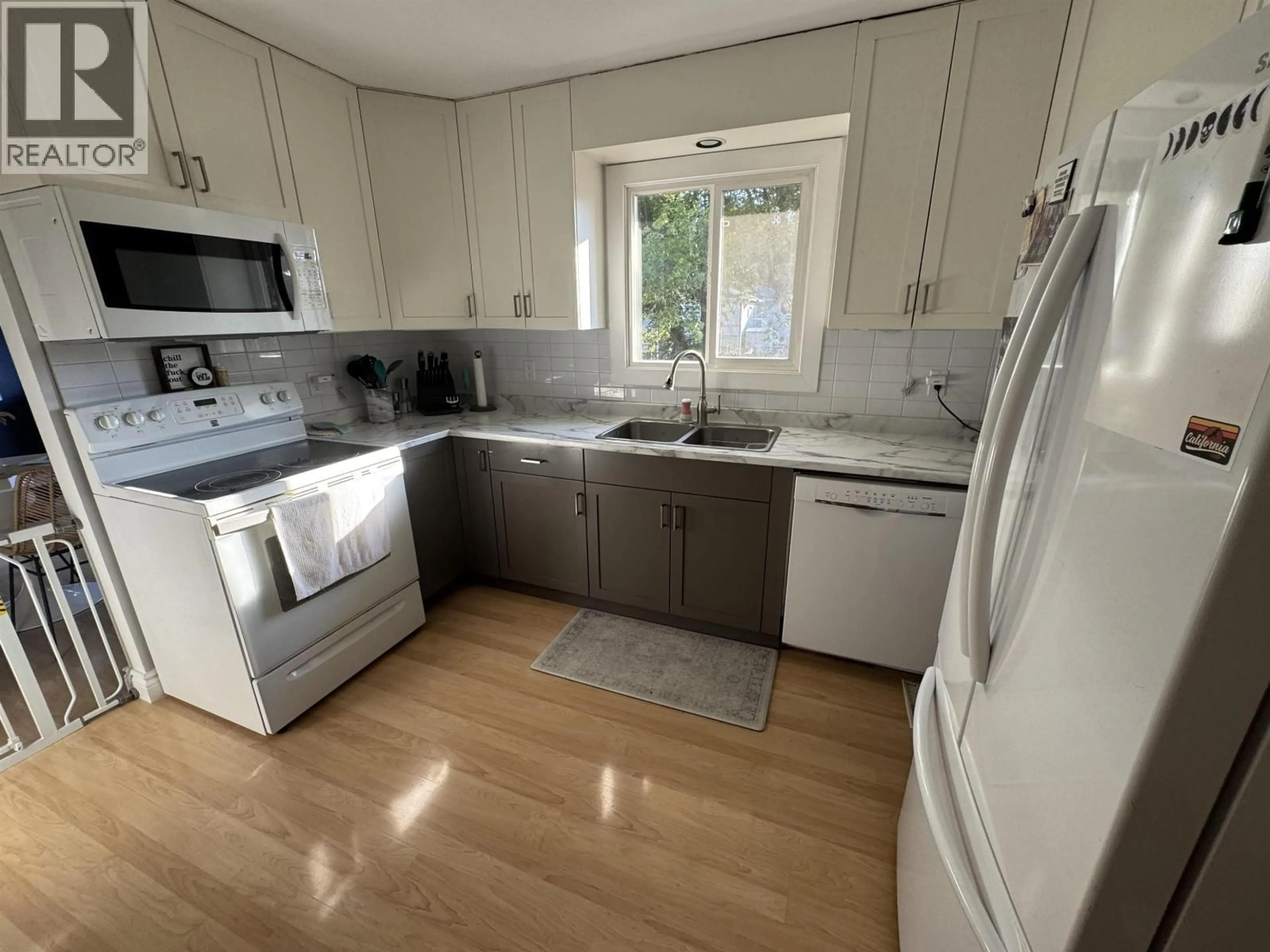 Standard kitchen, unknown for 741 NINTH AVENUE, Williams Lake British Columbia V2G2K7