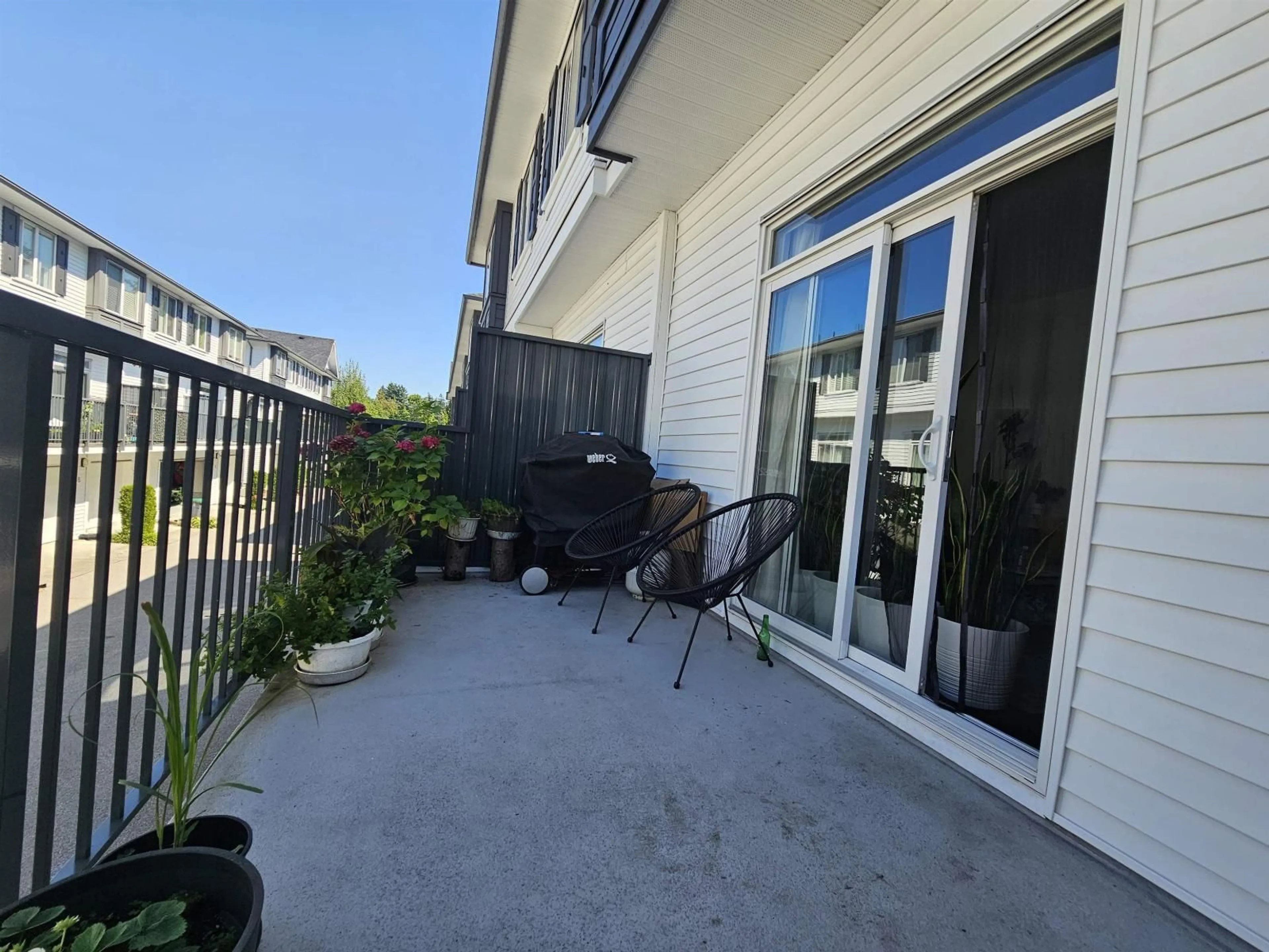 Patio, unknown for 19 - 15152 91, Surrey British Columbia V3R0C7