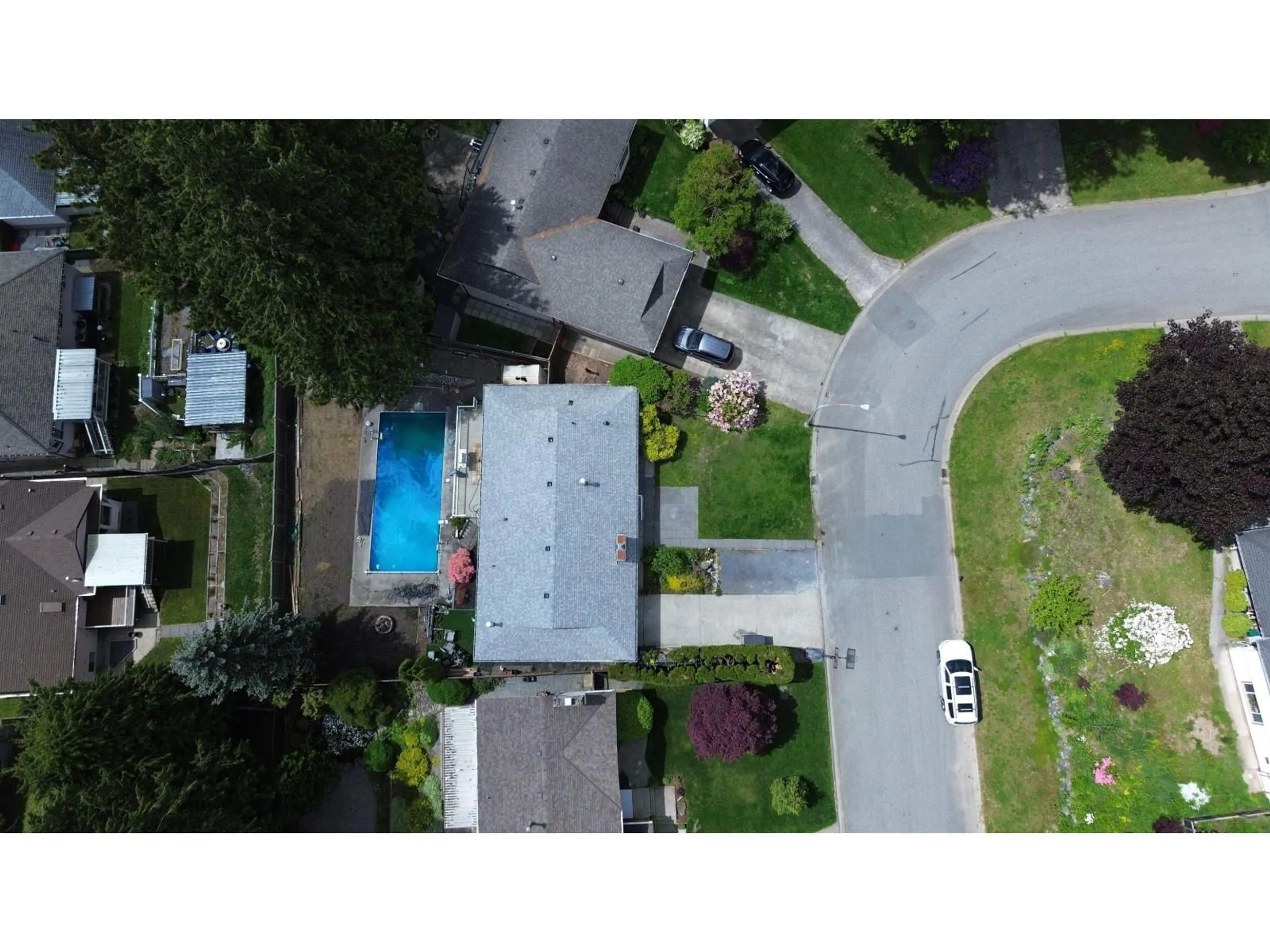 A pic from outside/outdoor area/front of a property/back of a property/a pic from drone, unknown for 8249 COPPER, Mission British Columbia V2V5X5