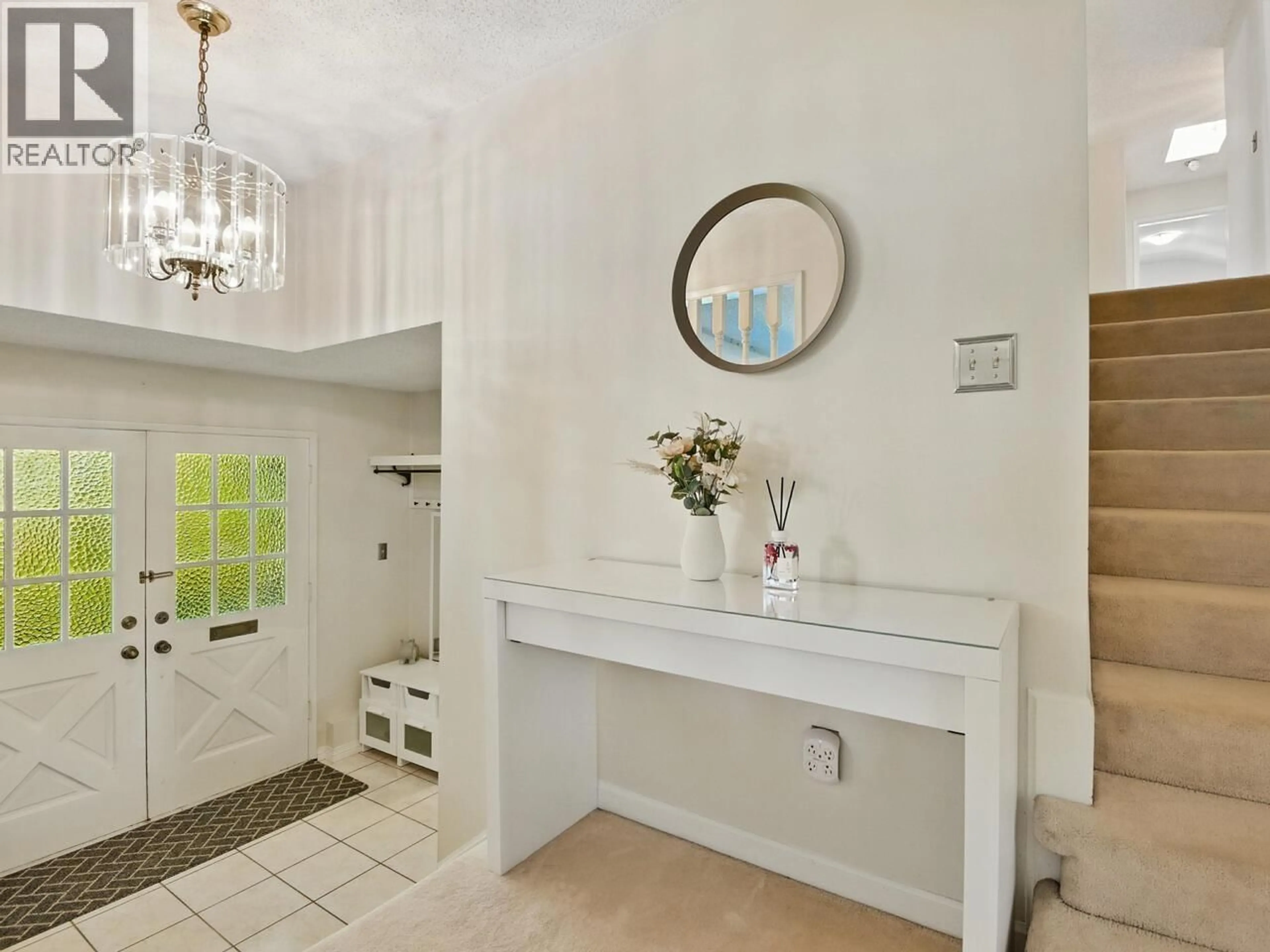 Contemporary bathroom, ceramic/tile floor for 7080 KIMBERLEY DRIVE, Richmond British Columbia V7A4S4