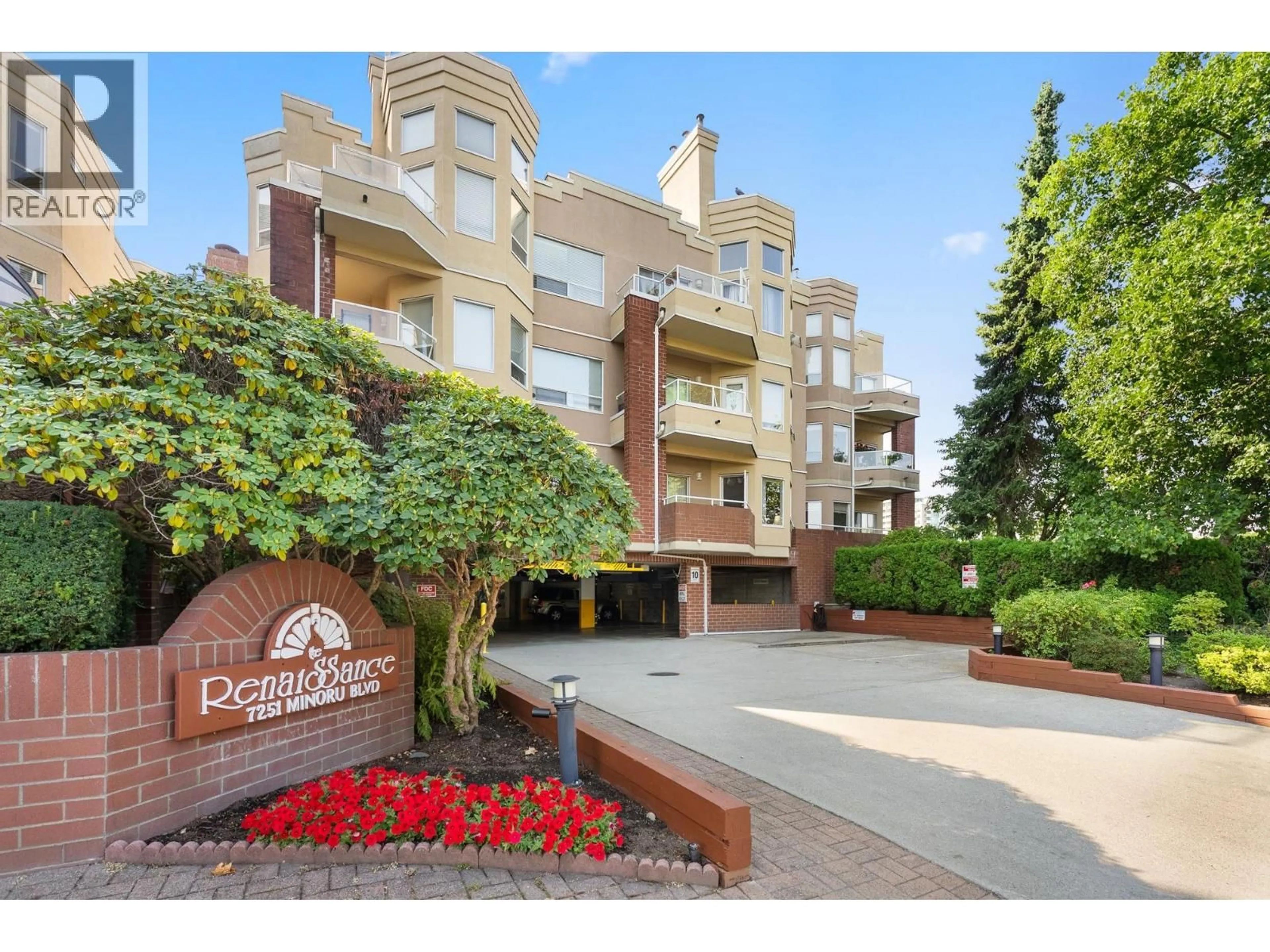 Indoor foyer for 211 - 7251 MINORU BOULEVARD, Richmond British Columbia V6Y3P5