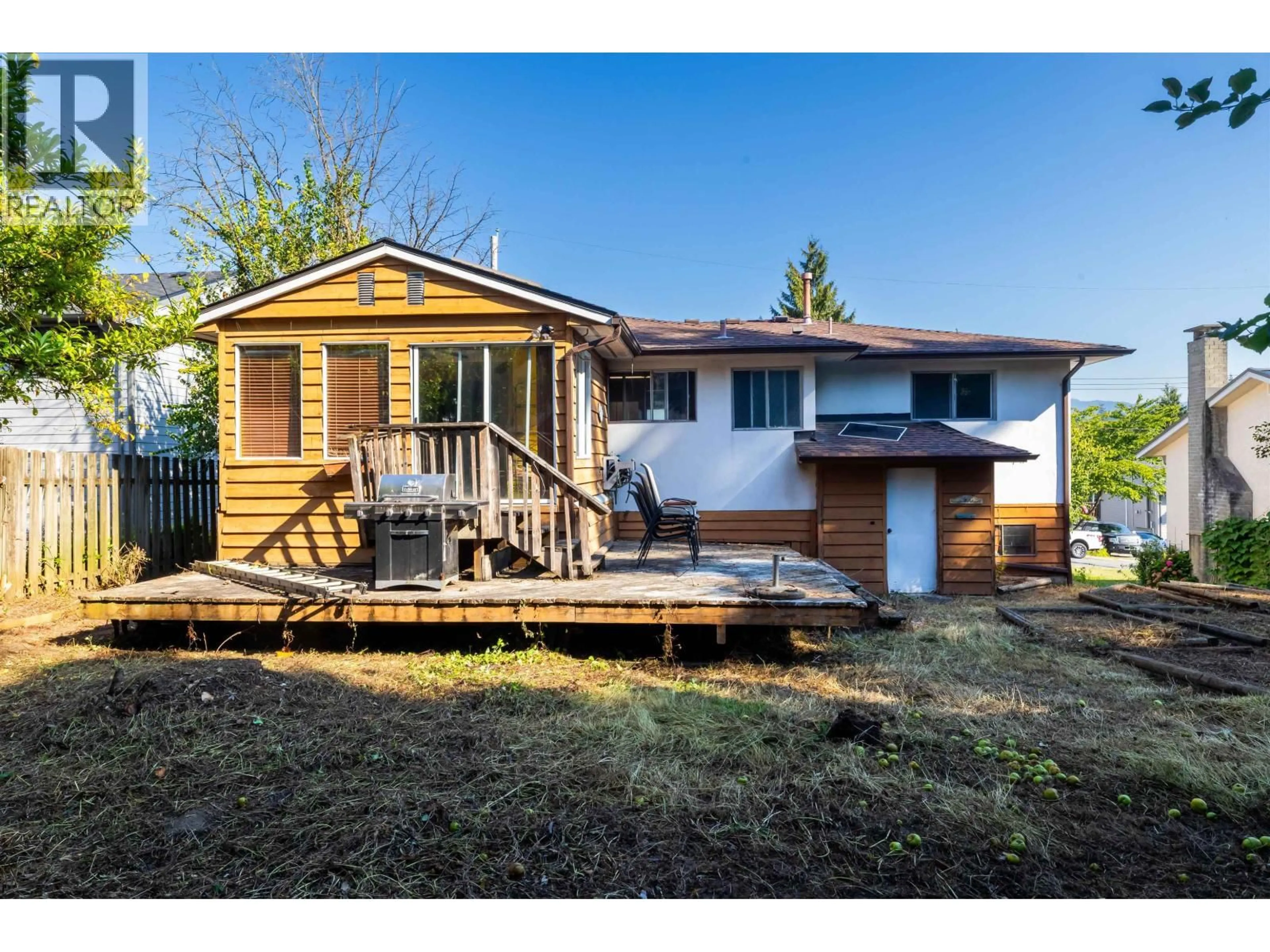 Unknown for 320 HOULT STREET, New Westminster British Columbia V3L4X1