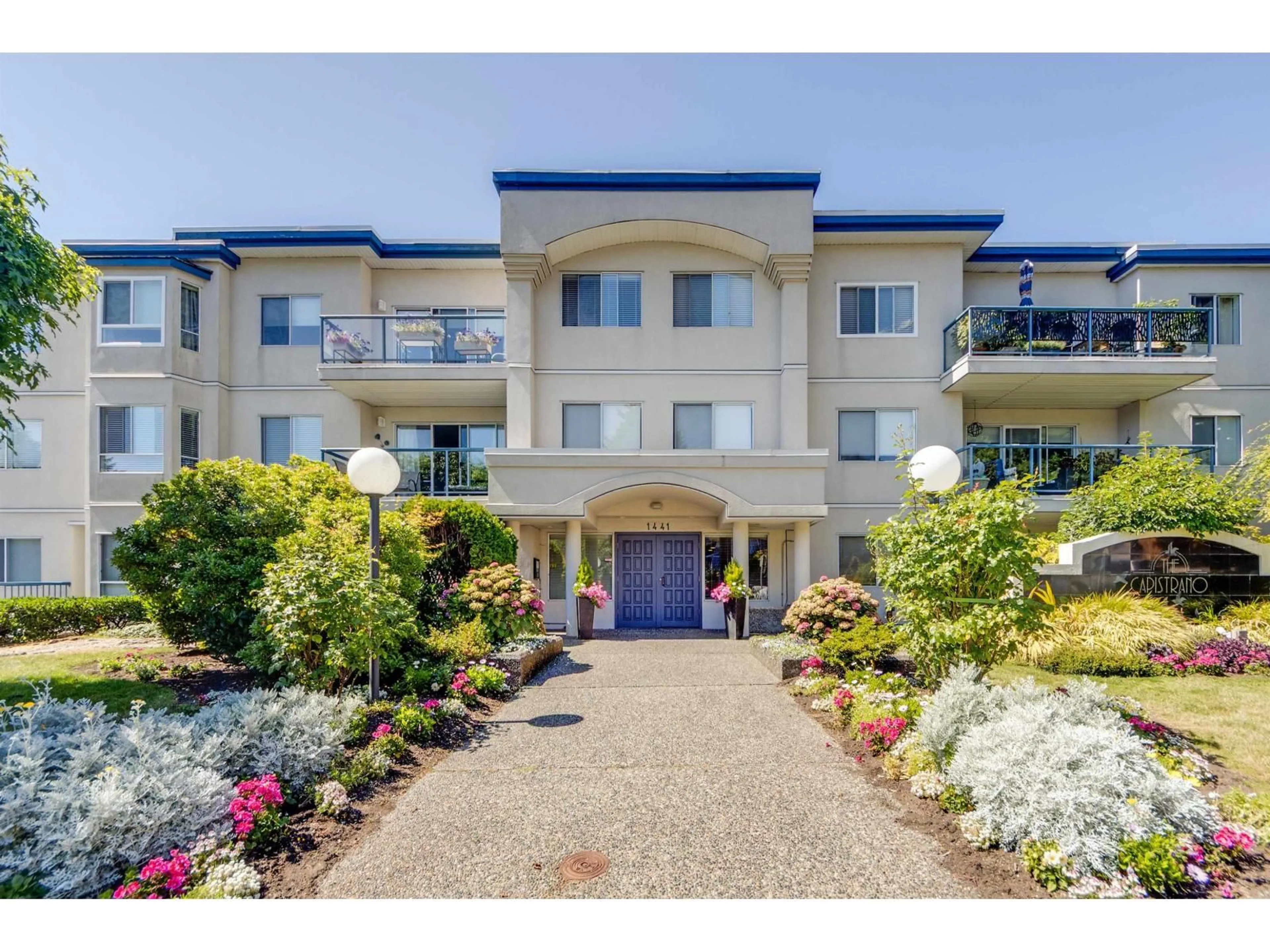 Unknown for 302 - 1441 BLACKWOOD, White Rock British Columbia V4B3V6