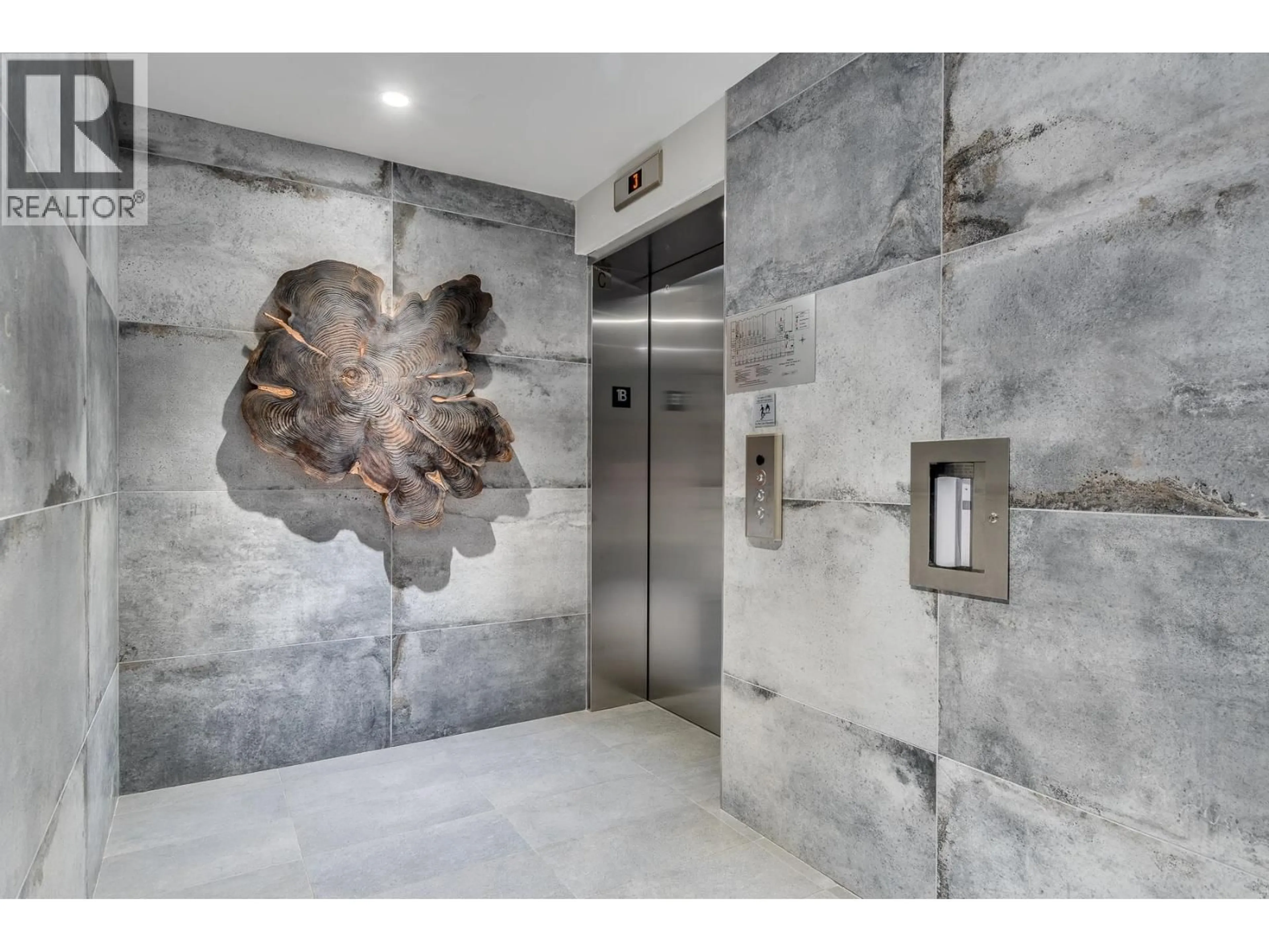Indoor foyer for 307 - 83 MOODY STREET, Port Moody British Columbia V3H0K7