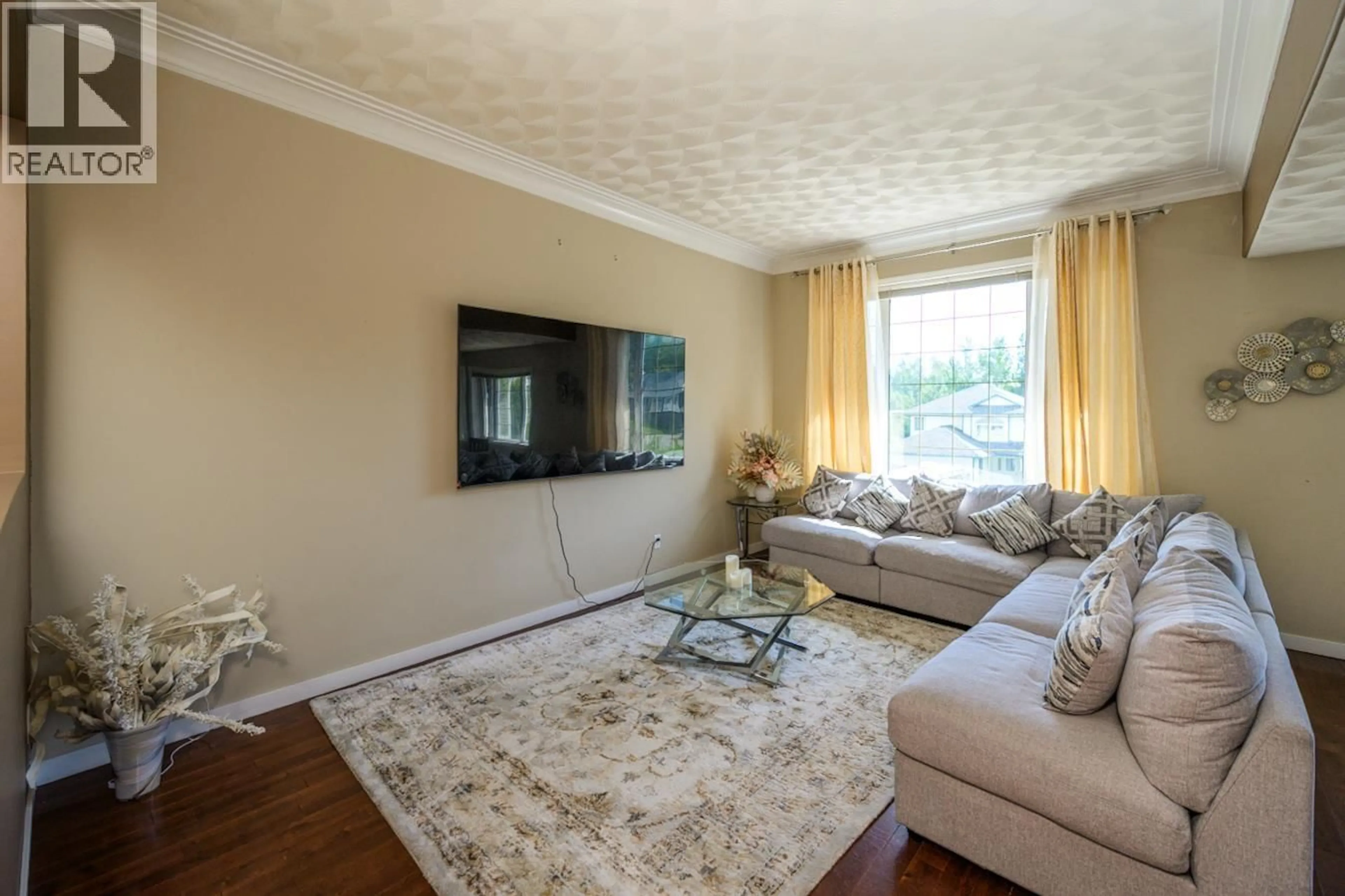 Living room with furniture, unknown for 2966 SULLIVAN CRESCENT, Prince George British Columbia V2N5H6