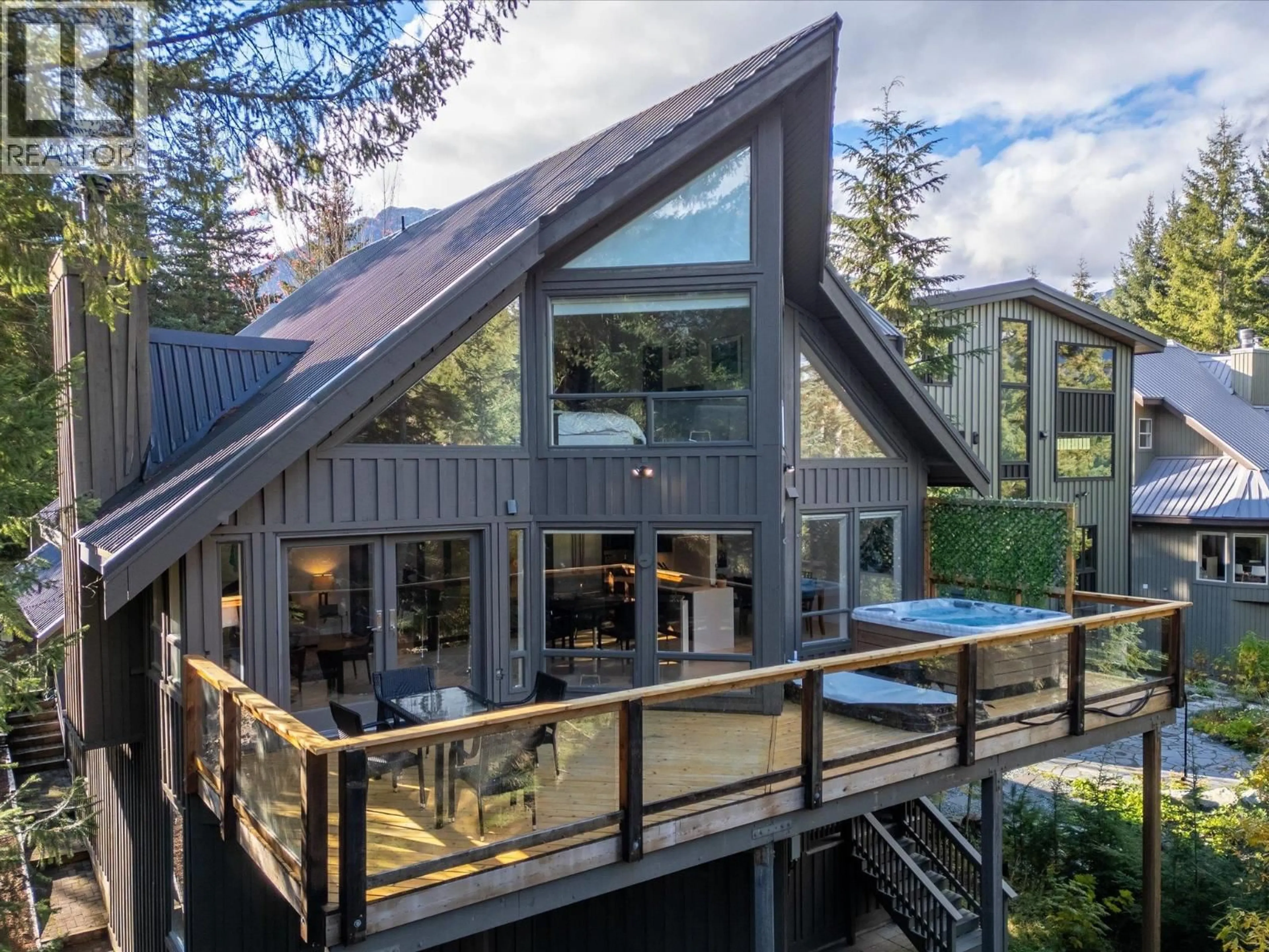 Home with vinyl exterior material, mountain view for 6252 PALMER DRIVE, Whistler British Columbia V8E0C7