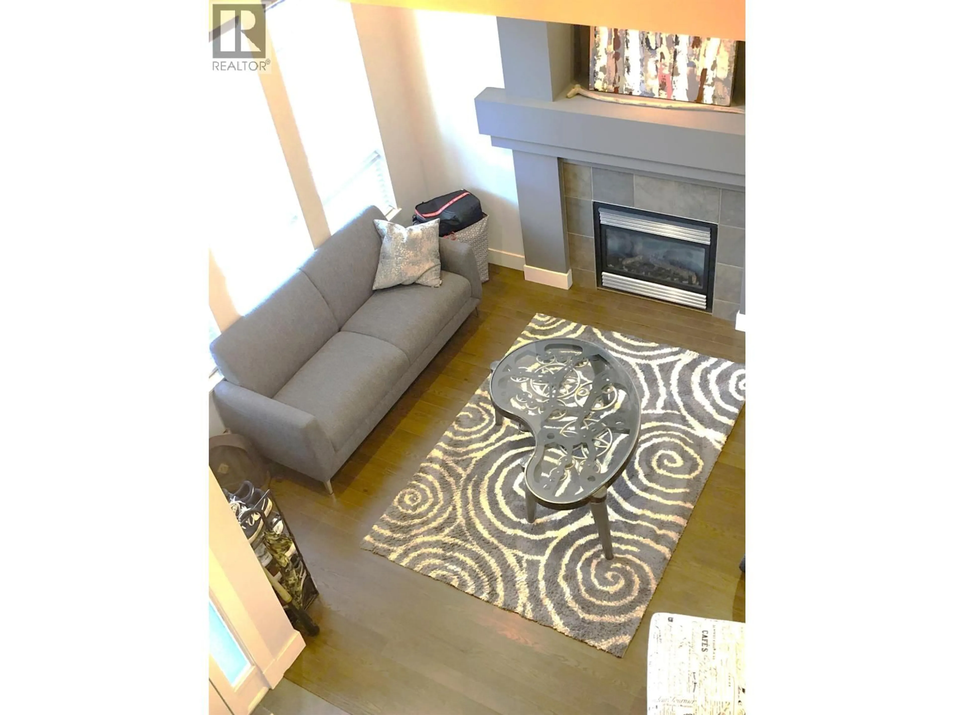 Living room with furniture, unknown for 11620 HARRIS ROAD, Pitt Meadows British Columbia V3Y0B1