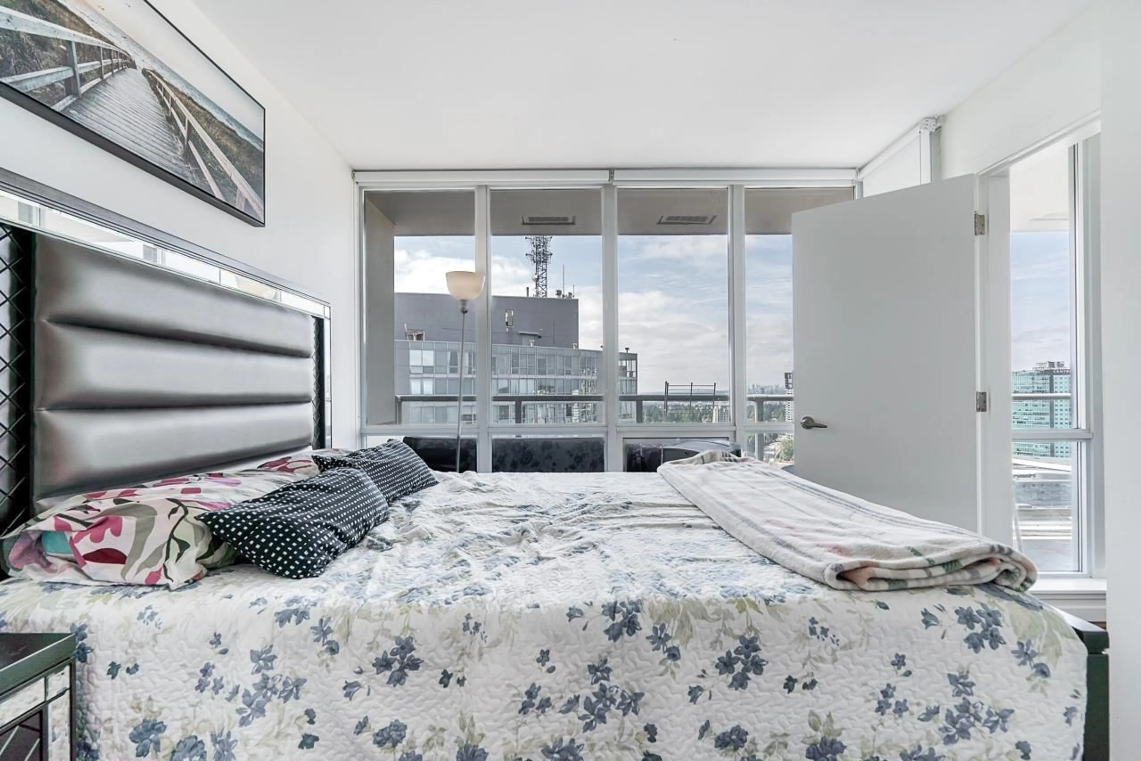 Bedroom with bed, unknown for 3504 - 13688 100, Surrey British Columbia V3T0G5