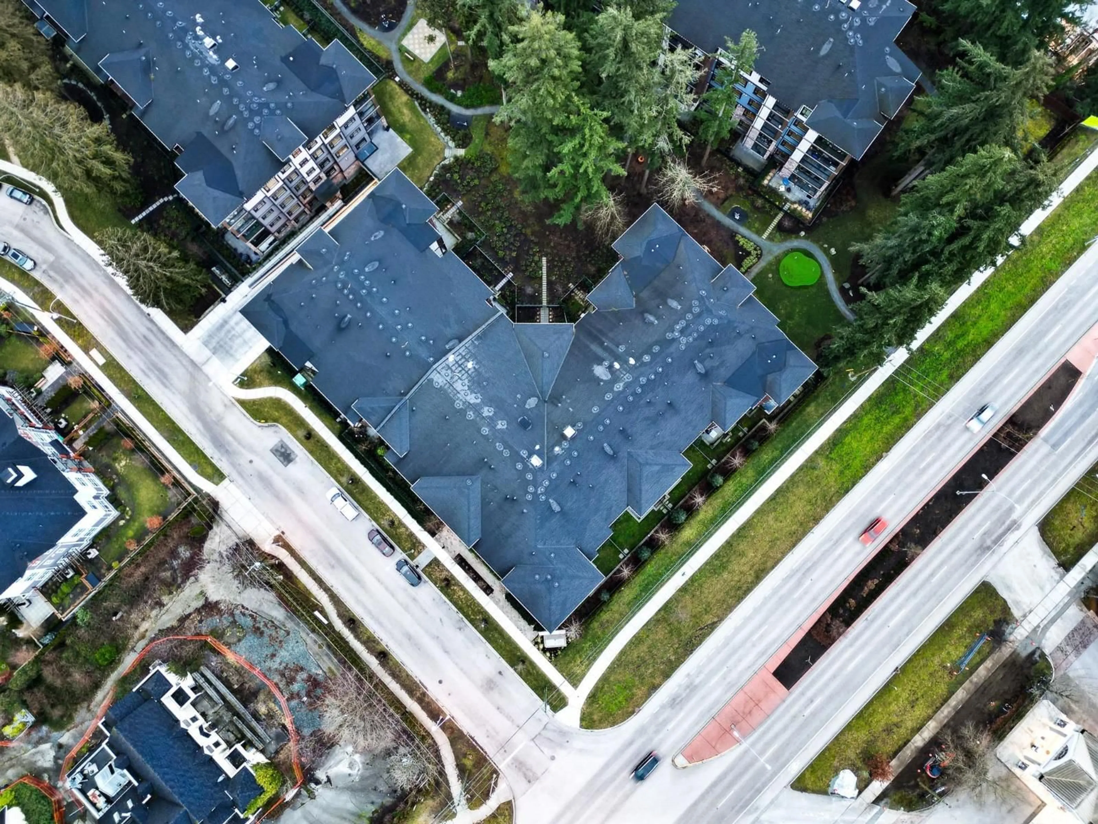 A pic from outside/outdoor area/front of a property/back of a property/a pic from drone, street for 110 - 14588 MCDOUGALL, Surrey British Columbia V4P0H1