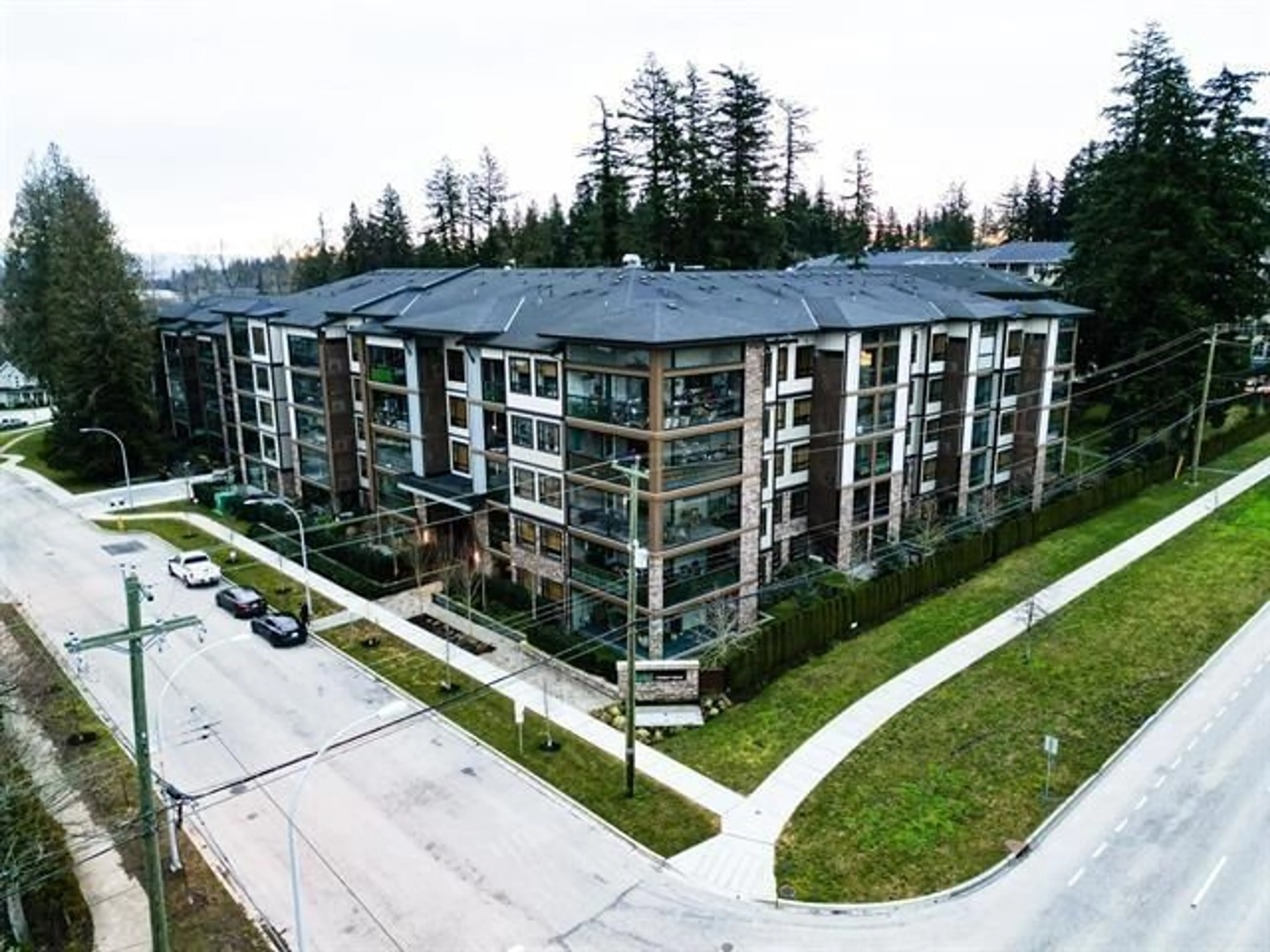 A pic from outside/outdoor area/front of a property/back of a property/a pic from drone, building for 110 - 14588 MCDOUGALL, Surrey British Columbia V4P0H1