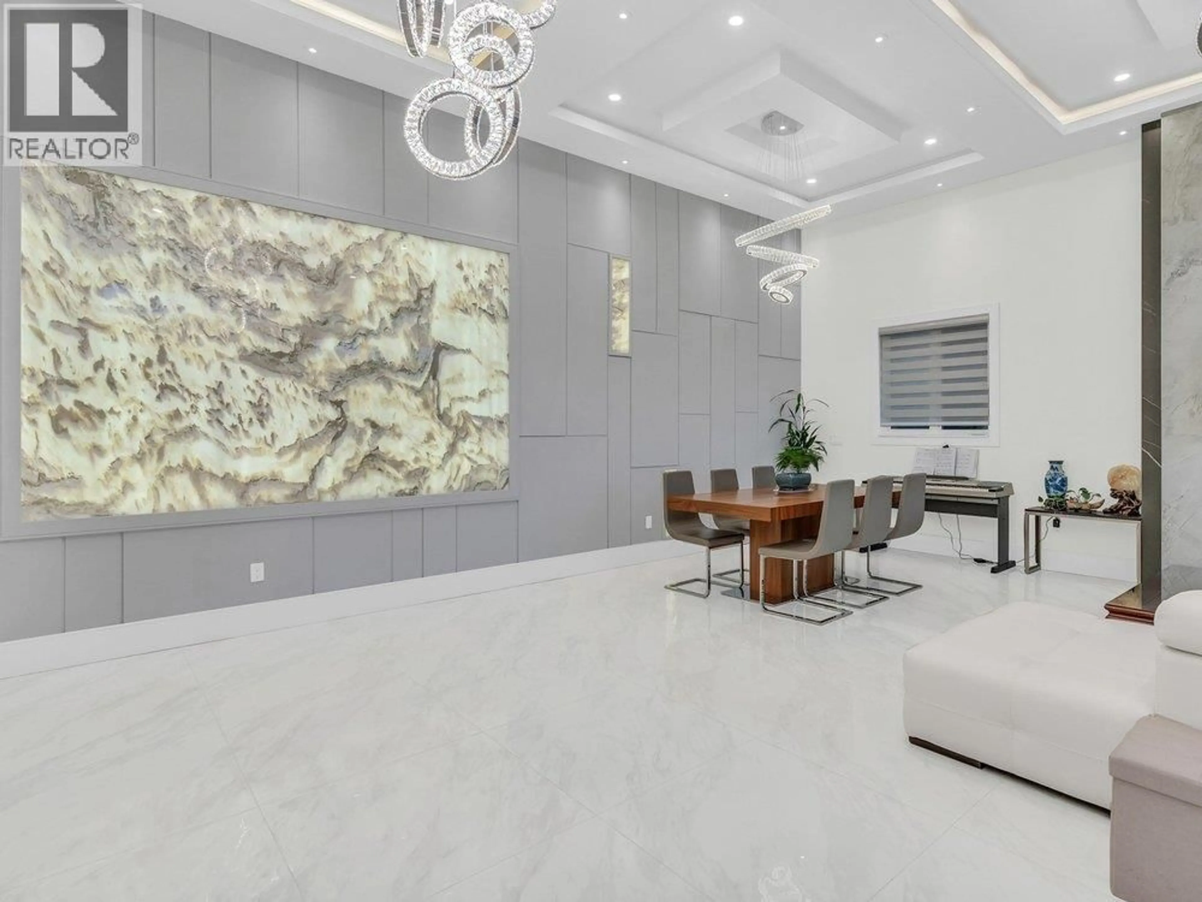 Lobby for 3771 BOWEN DRIVE, Richmond British Columbia V7C4C9
