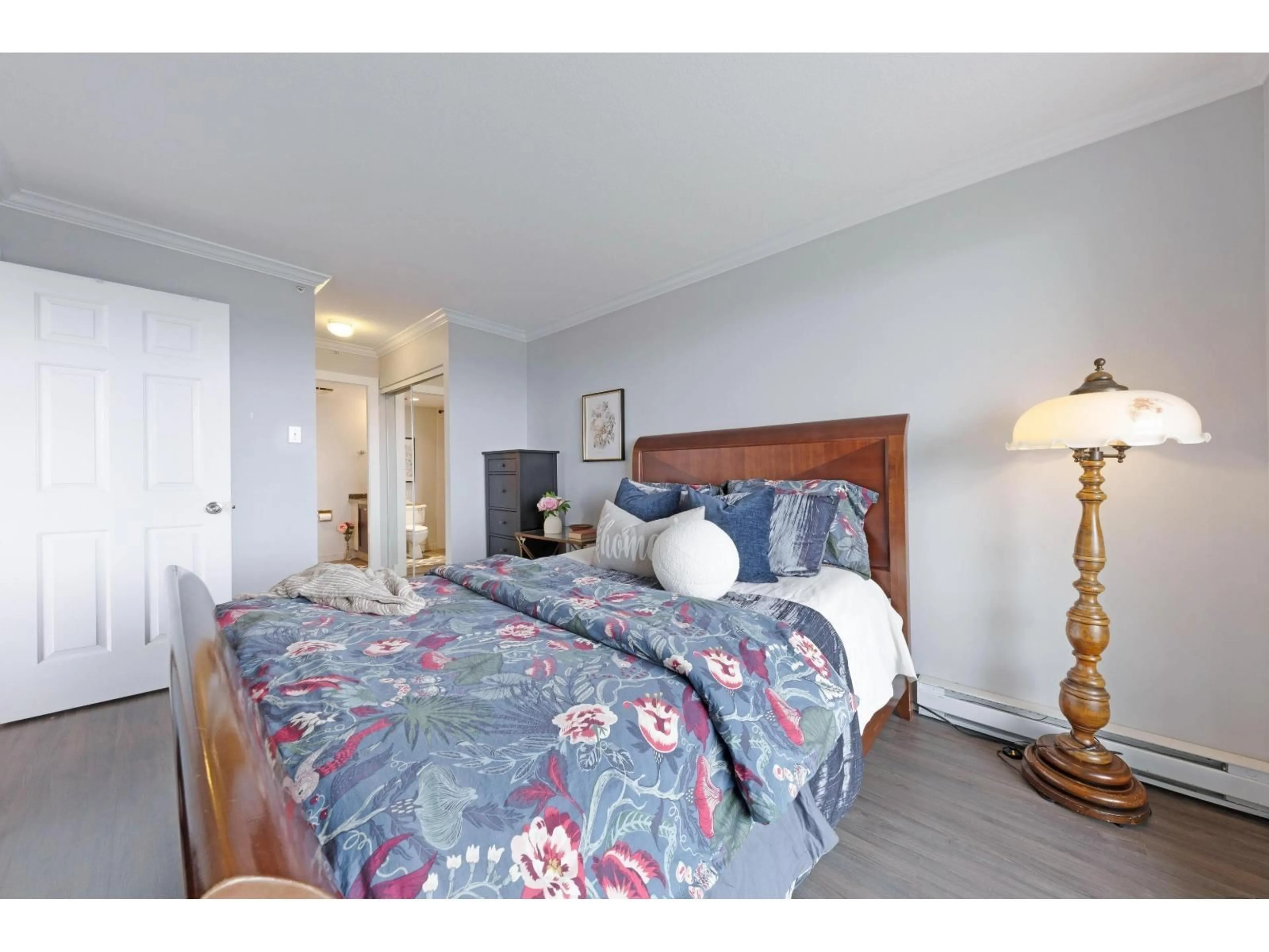 Bedroom with bed, unknown for 1805 - 10082 148, Surrey British Columbia V3R0S3