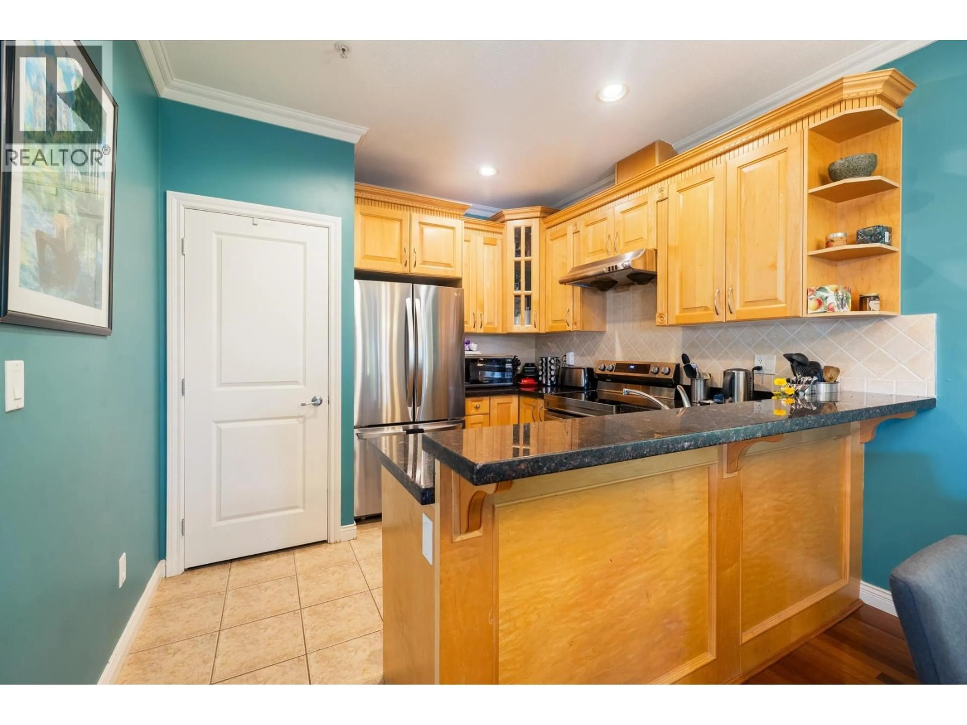 Standard kitchen, unknown for 1930 TURNER STREET, Vancouver British Columbia V5L2A1