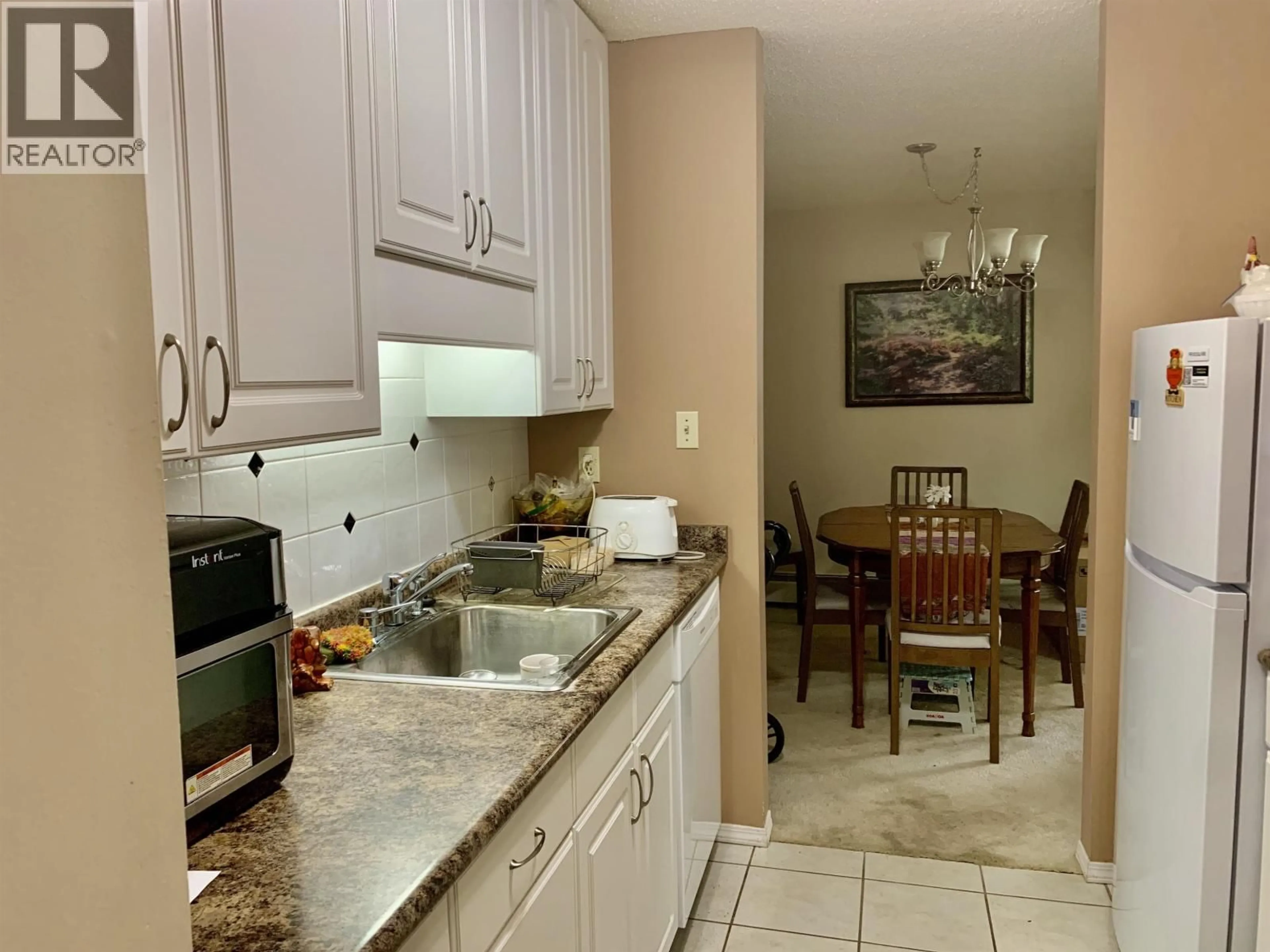 Standard kitchen, ceramic/tile floor for 113 - 5791 GRANVILLE AVENUE, Richmond British Columbia V7C1E8