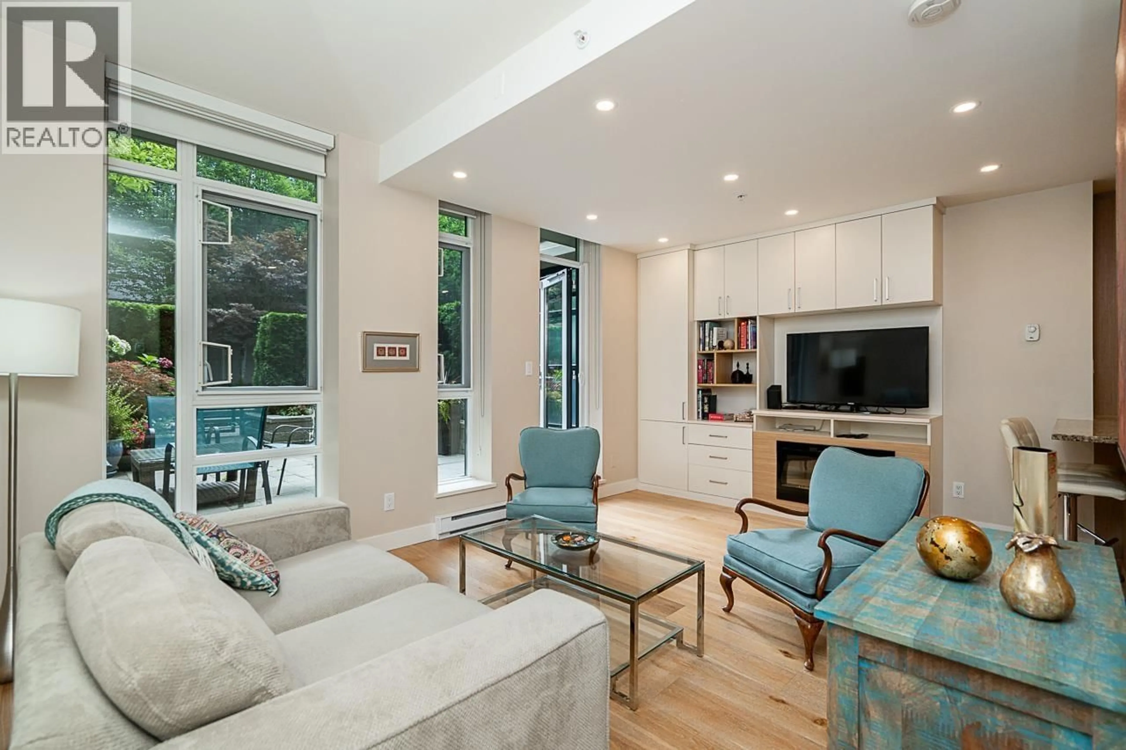 Living room with furniture, unknown for 103 - 1468 14TH AVENUE, Vancouver British Columbia V6H0A2