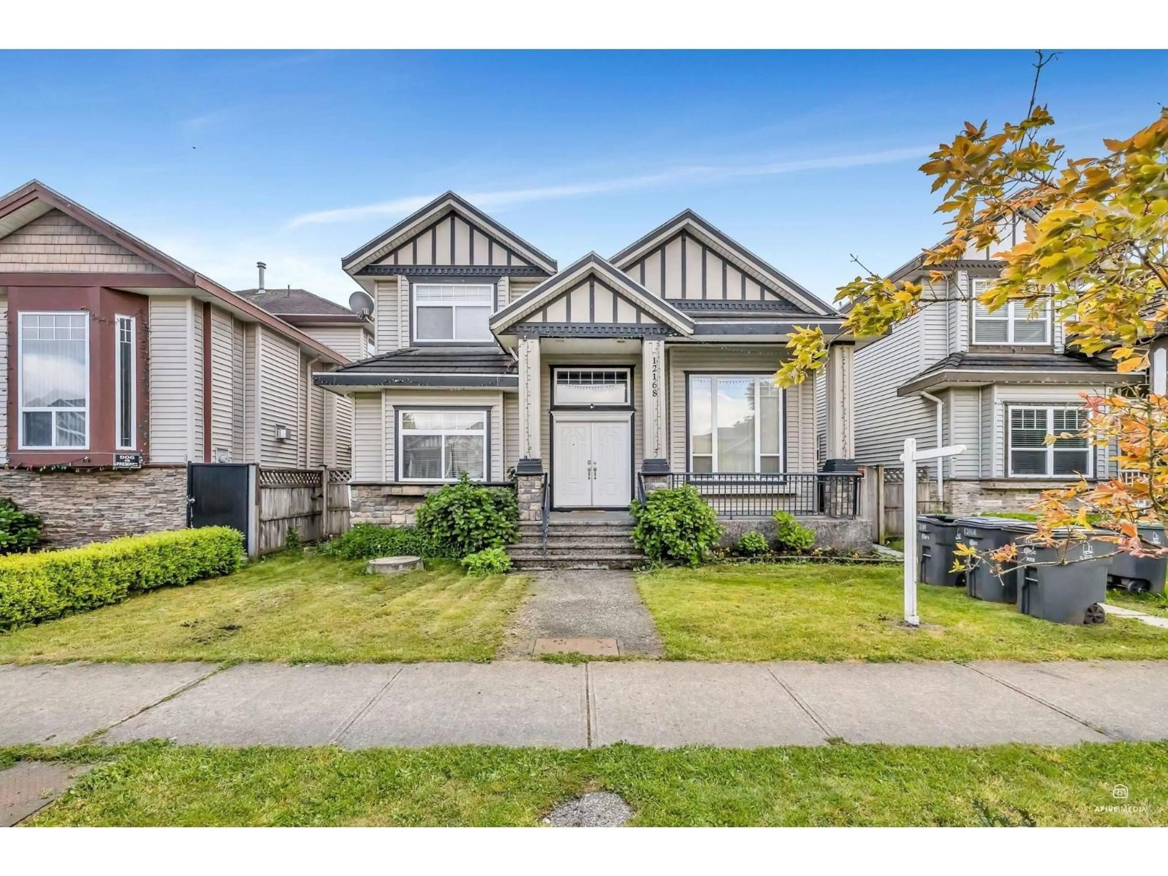 Home with vinyl exterior material, street for 12168 96A, Surrey British Columbia V3V7C3