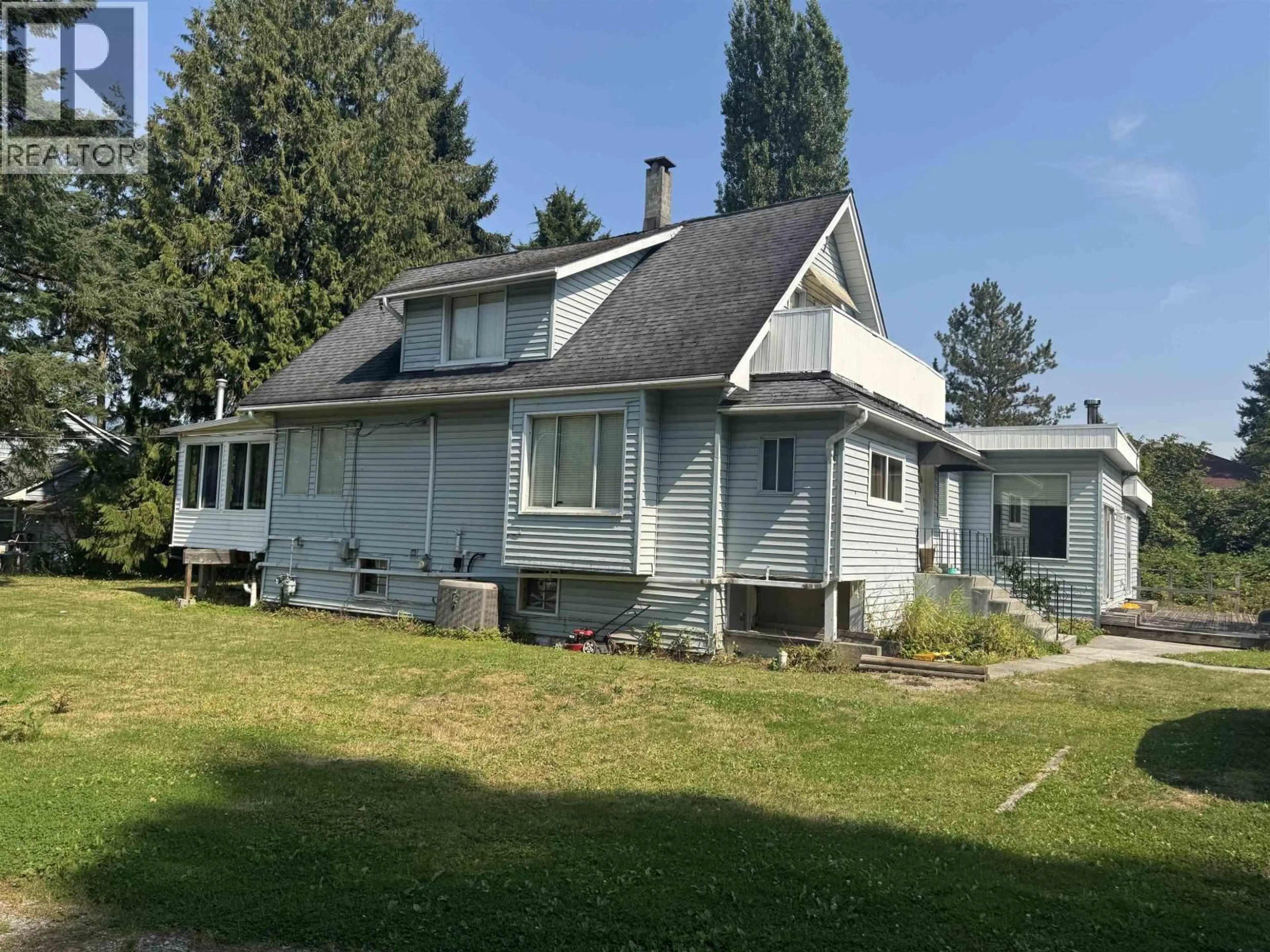 A pic from outside/outdoor area/front of a property/back of a property/a pic from drone, unknown for 22034 124TH AVENUE, Maple Ridge British Columbia V2X4J2