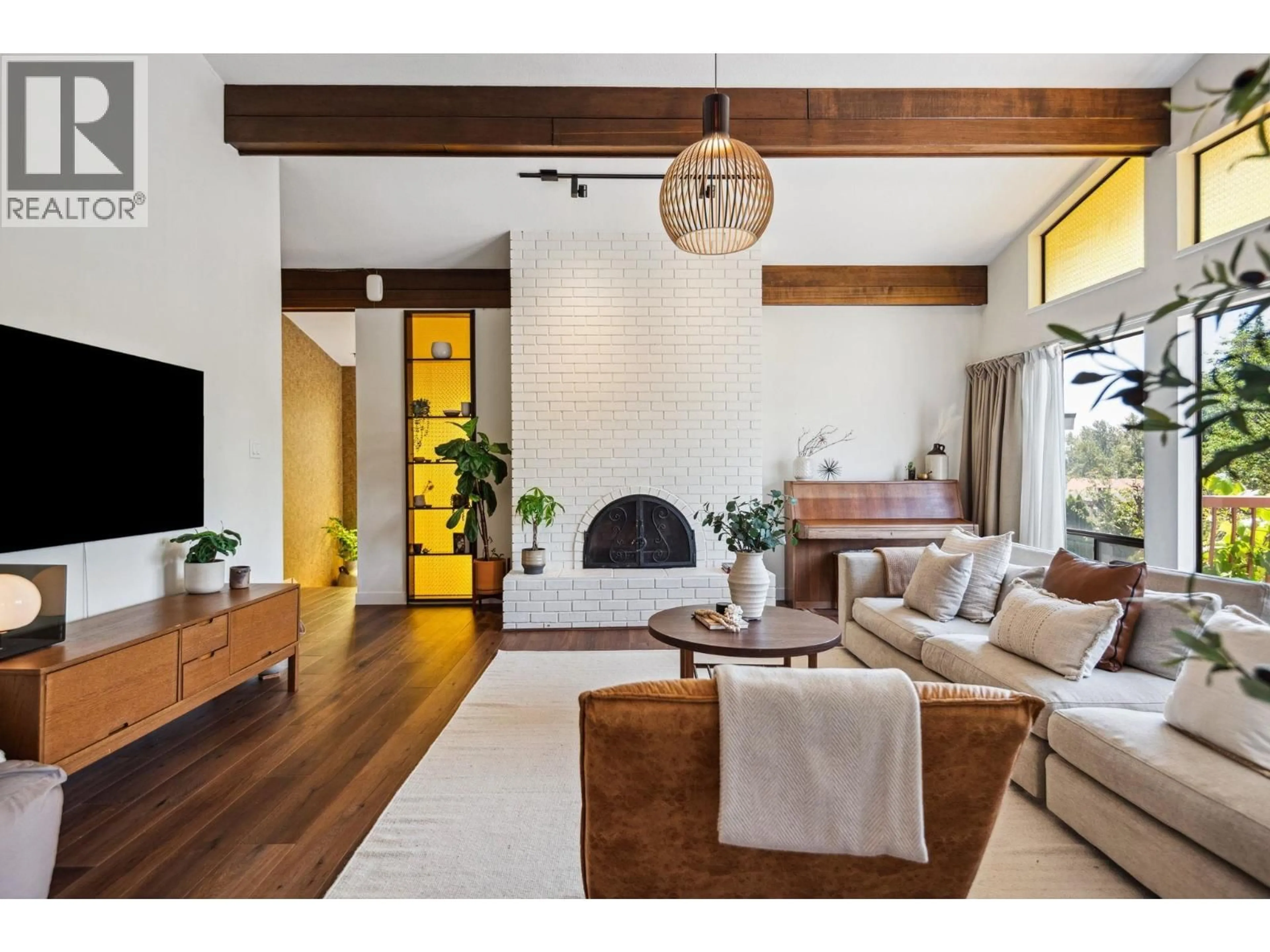 Living room with furniture, unknown for 7766 MUNROE CRESCENT, Vancouver British Columbia V5S3J9