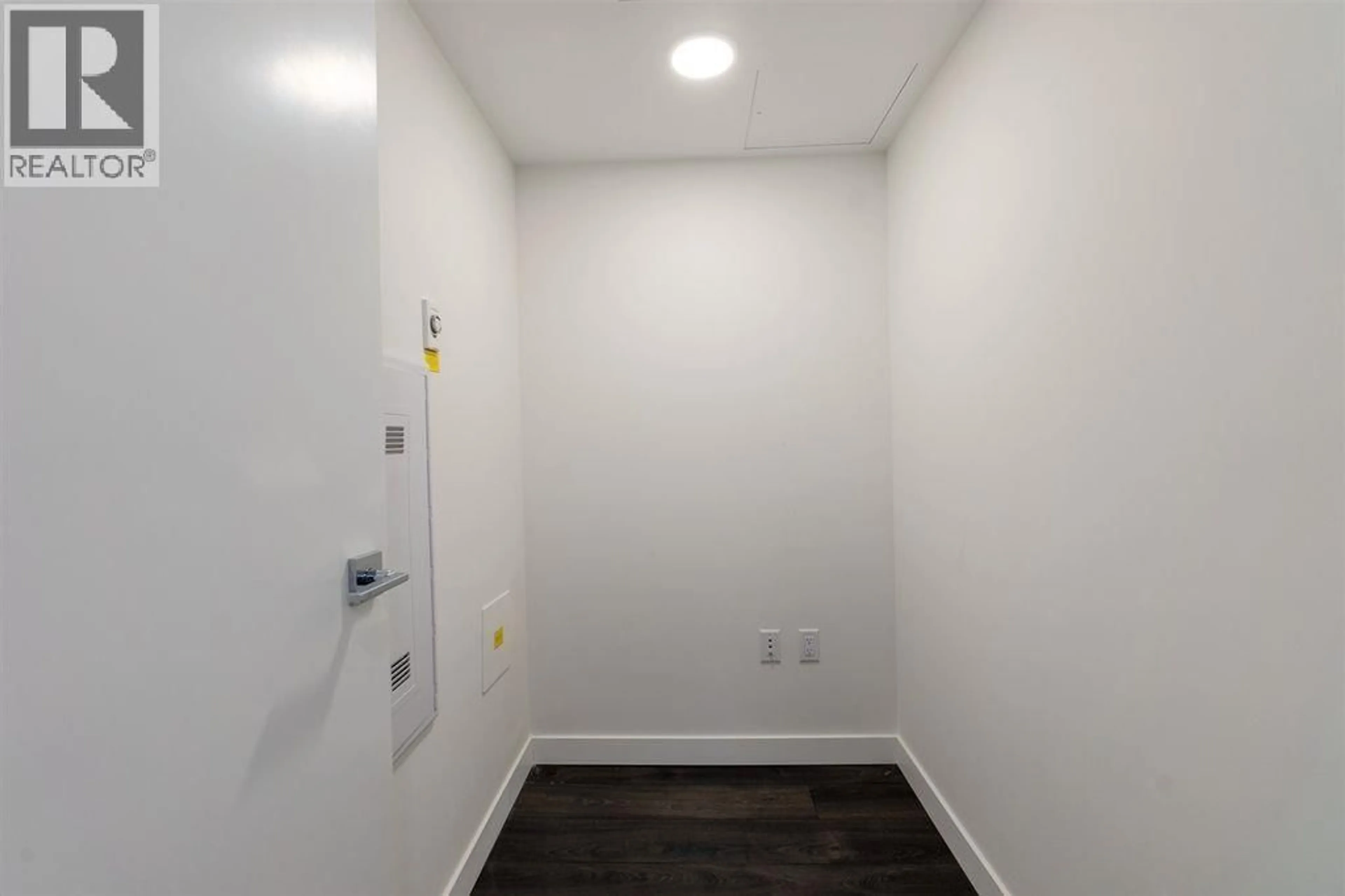 A pic of a room for 711 - 5580 NO.3 ROAD, Richmond British Columbia V6X0R8